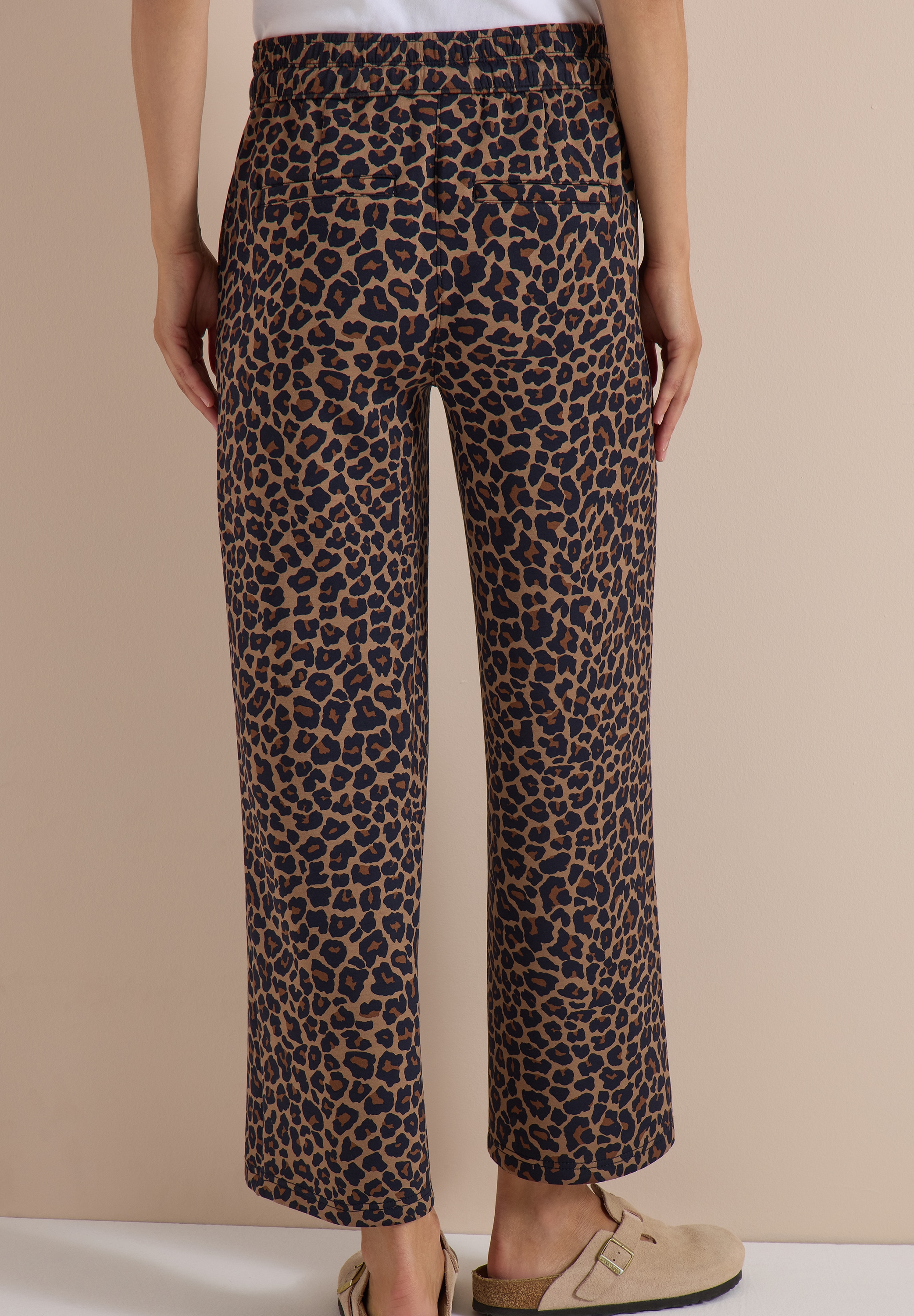 Cecil Stoffhose »Style Neele«  Viskosemix in Silk-Touch-Qualität, Elastikbund, Animal Print