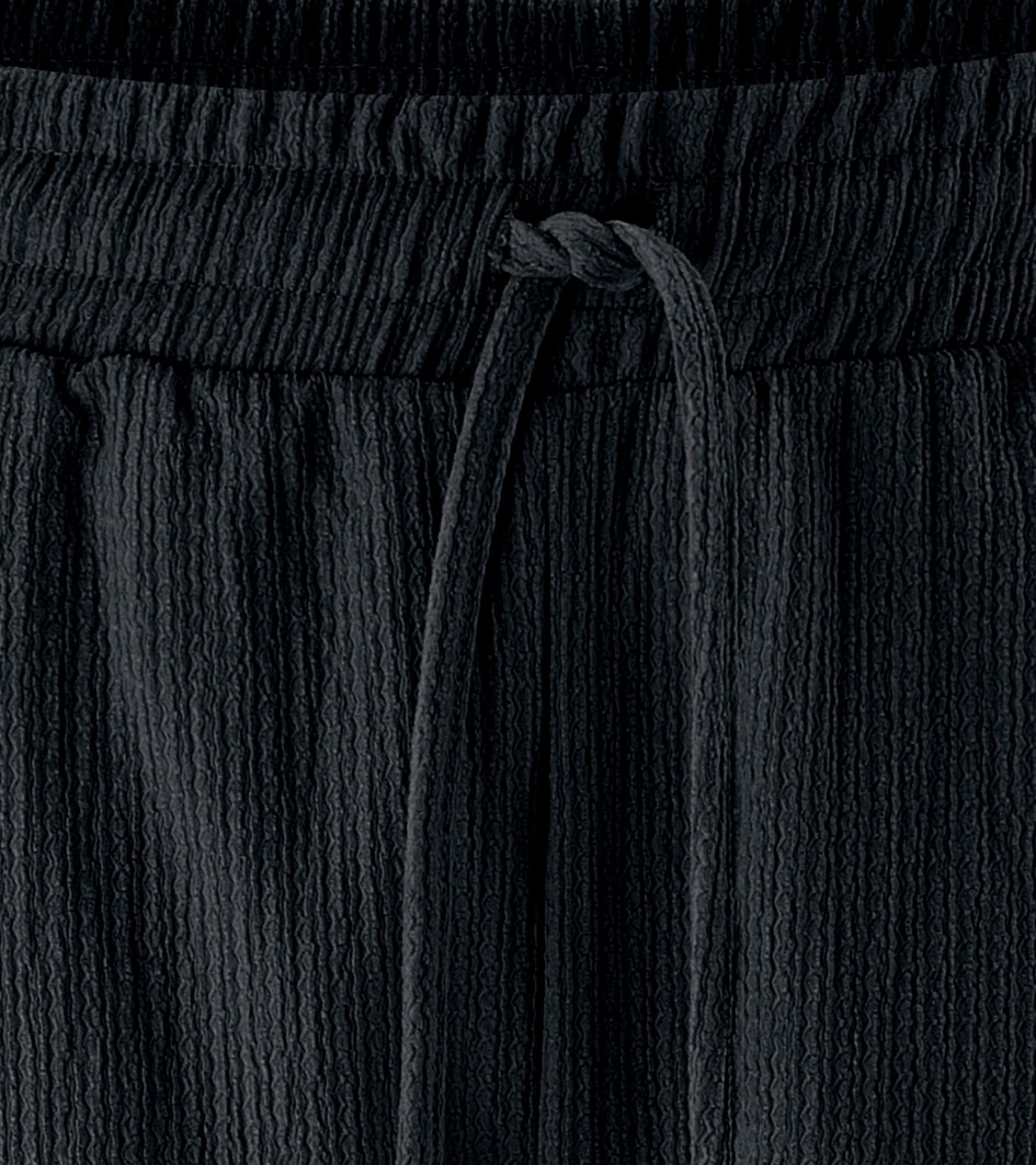 Aniston CASUAL Shorts  aus strukturierter, elastischer Stoff-Qualität
