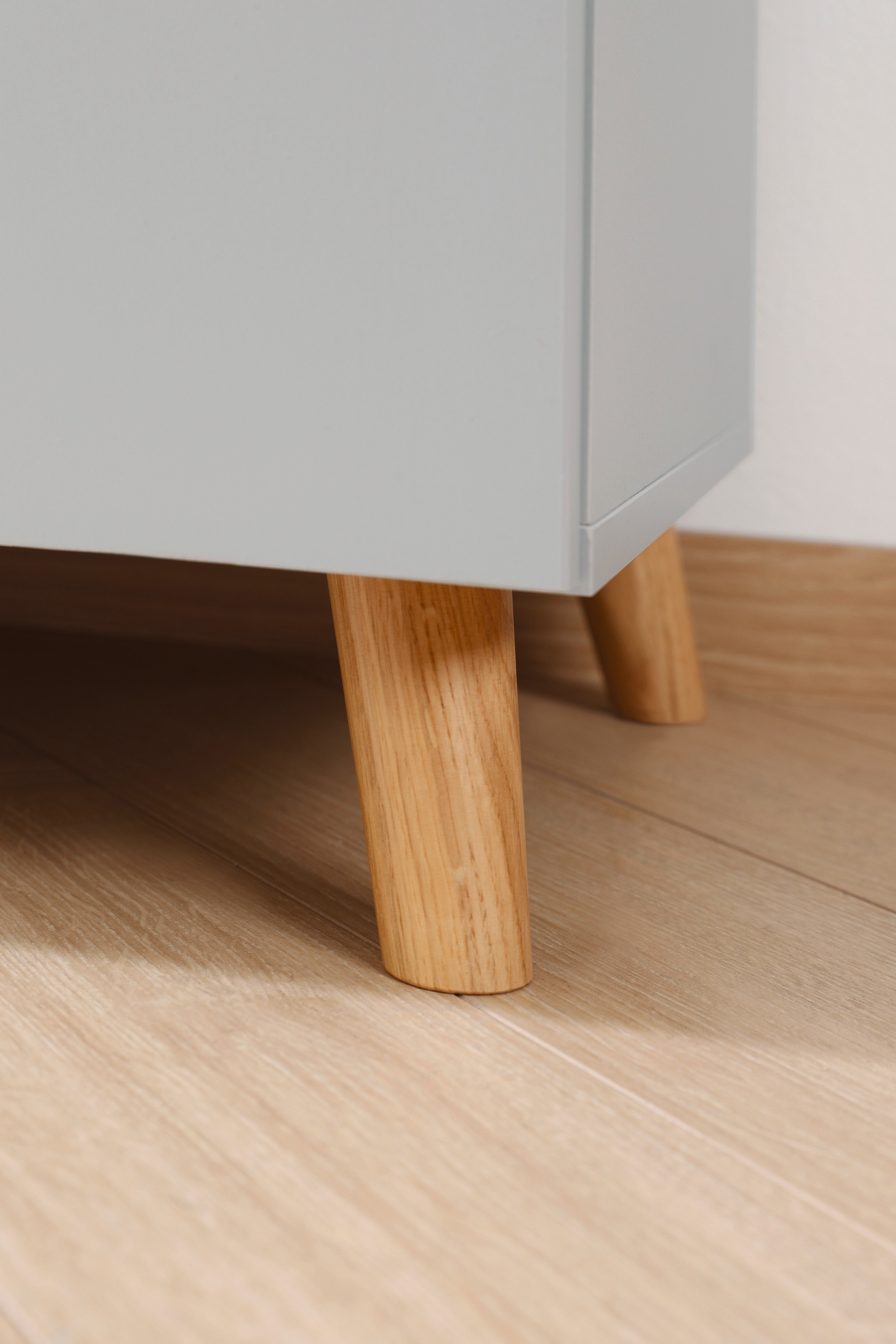 rauch Kombikommode »Skandi by Aditio«, mit Massivholzgriffen, 2 Schubladen mit Softclose-Funktion