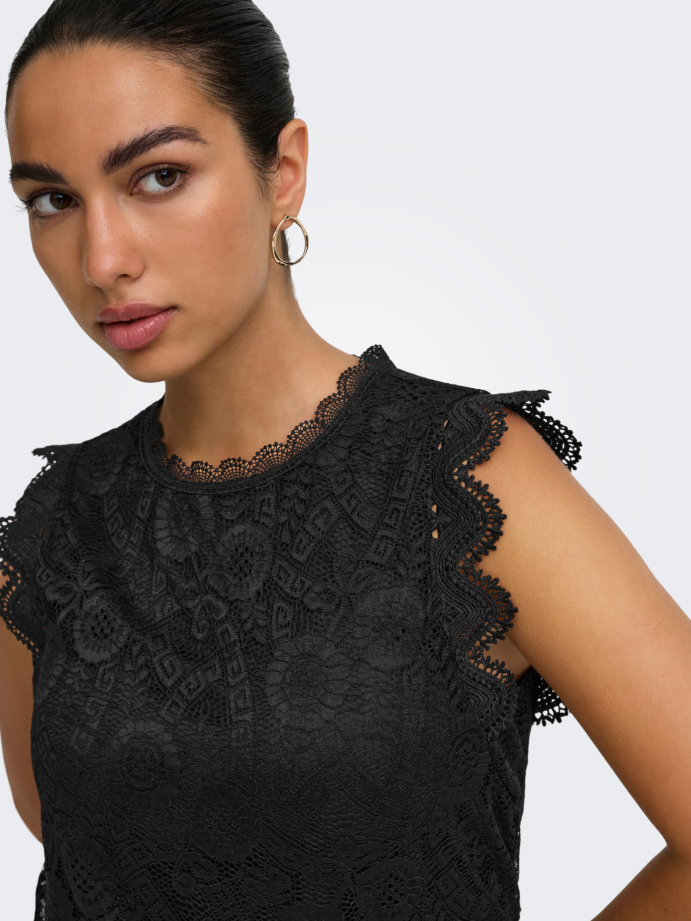 ONLY Spitzentop »ONLSINE S/L LACE TOP CS JRS« Materialmix, regular fit, Rundhals