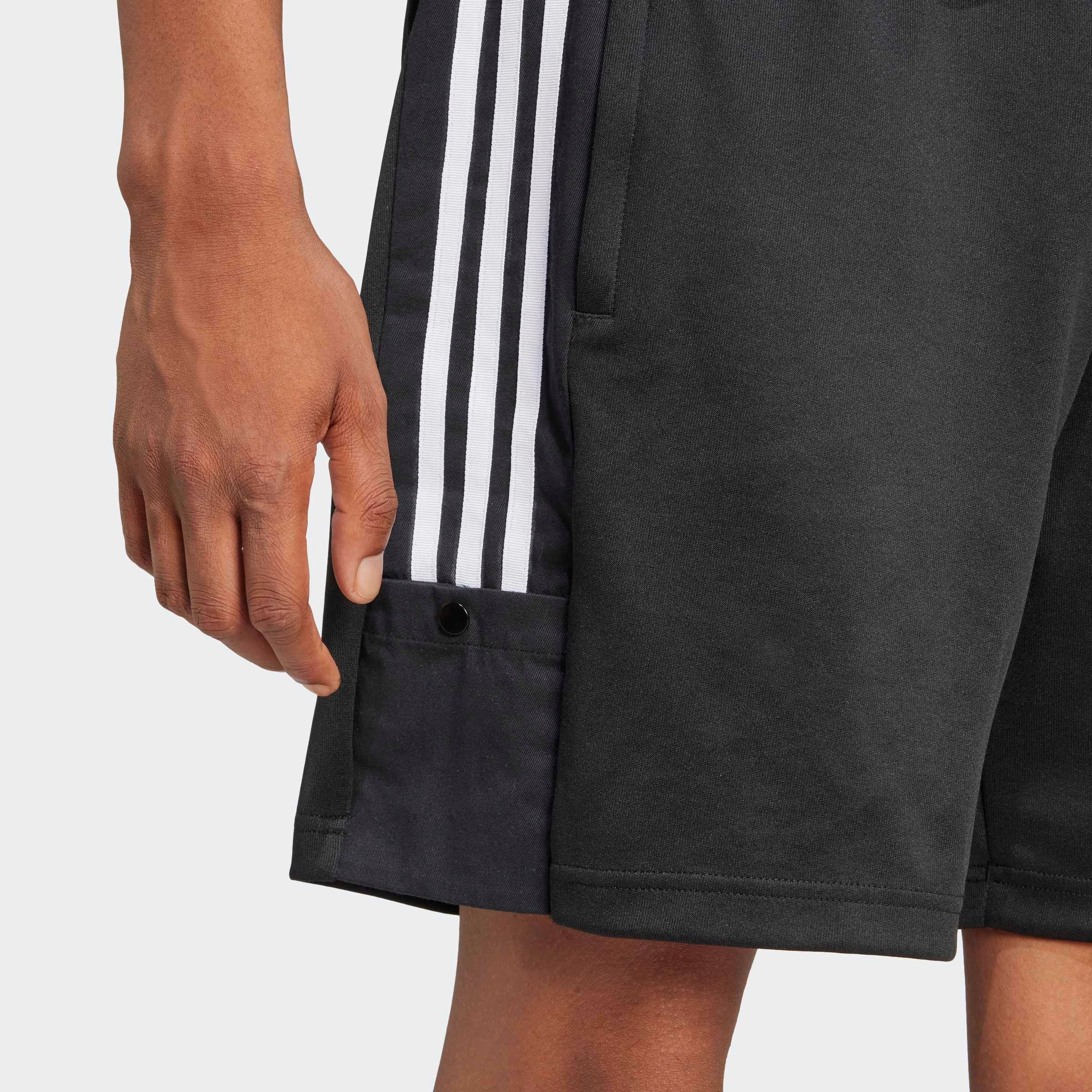 adidas Sportswear Shorts »M TIRO SHO Q1«, (1 tlg.), Trainingsshorts mit Logo, Druckknopftasche