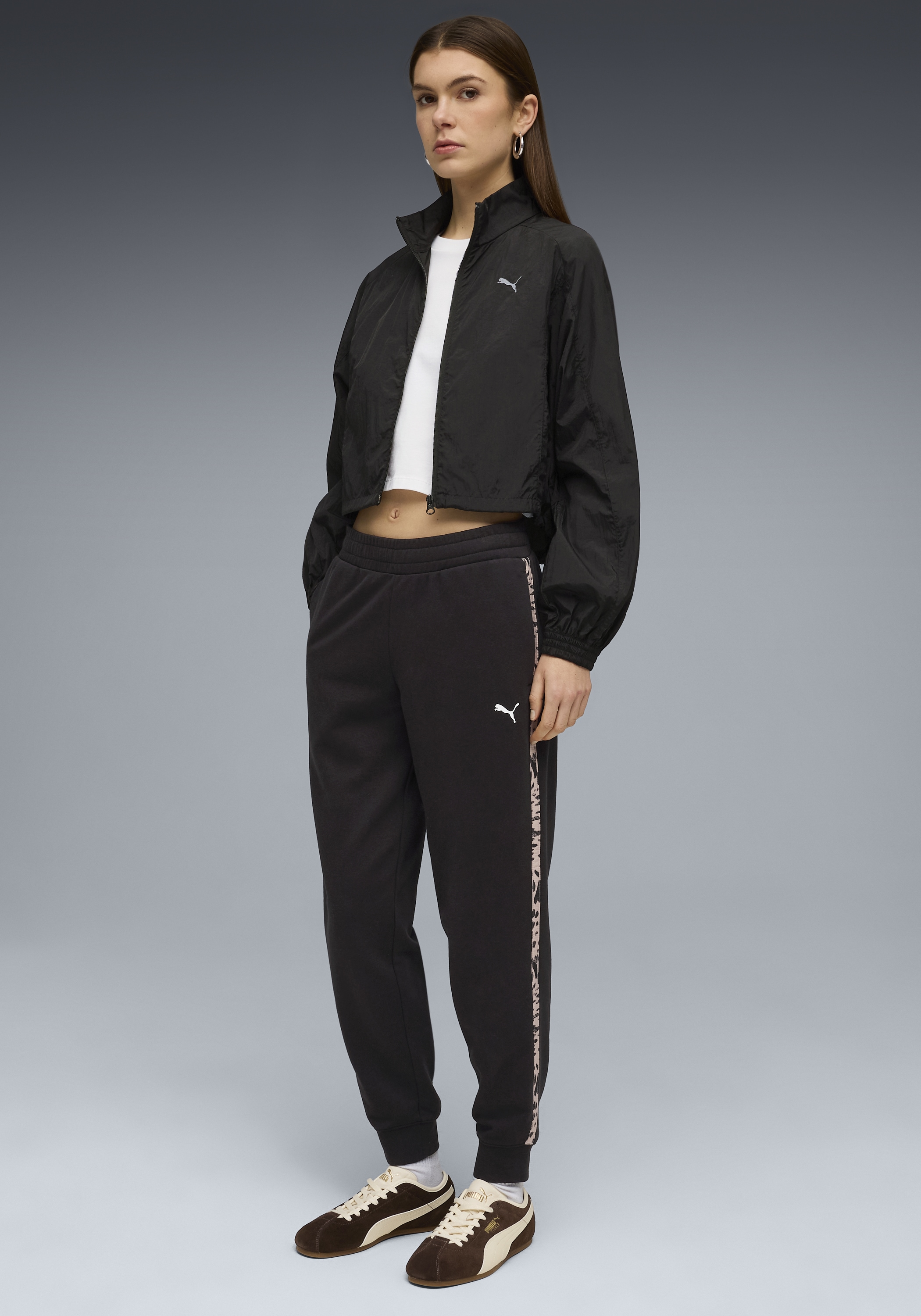 PUMA Trainingshose »ESS  GRAPHIC ANIMAL COMFORT PANTS TR CL«  mit Eingrifftaschen, sportlicher Stil, mit modernem Print