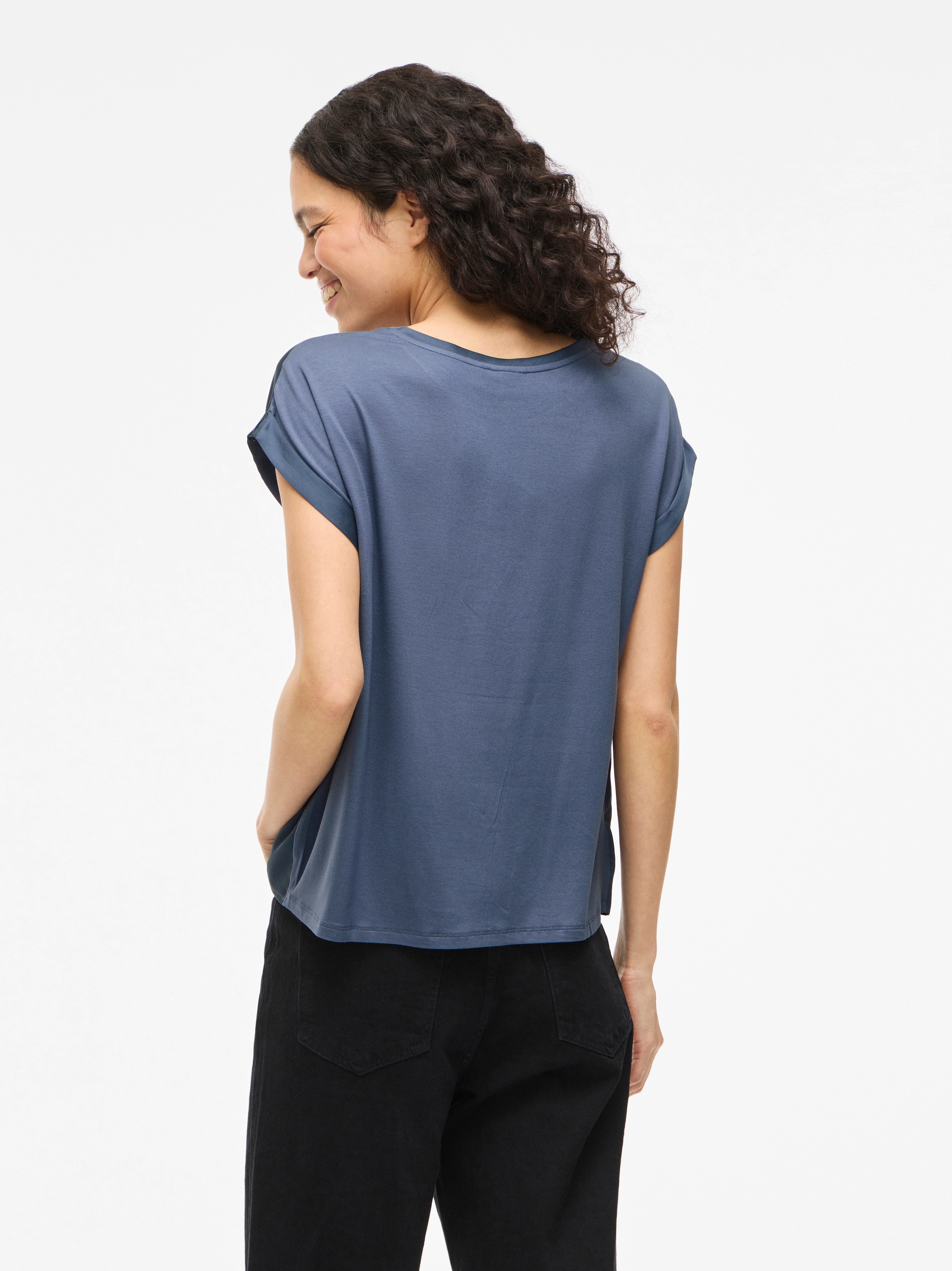 Vila Kurzarmshirt »VIELLETTE S/S SATIN TOP - NOOS«, Satin Optik