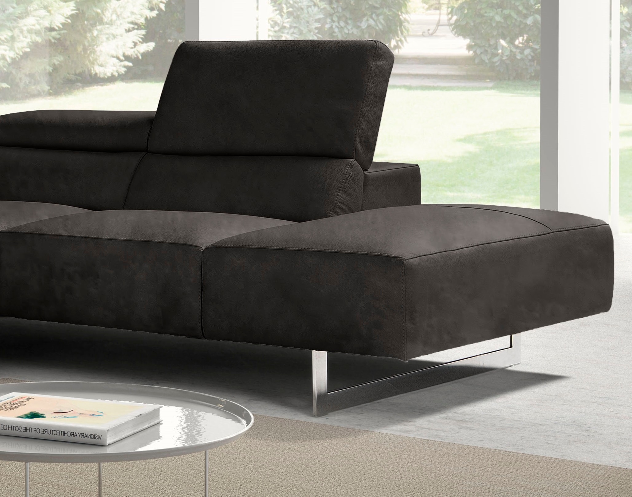 Egoitaliano Ecksofa »Malika, elegant und bequem, Designsofa, L-Form«, mit Ottomane, inkl. Kopfteilverstellung und chromfarbenen Metallfüßen