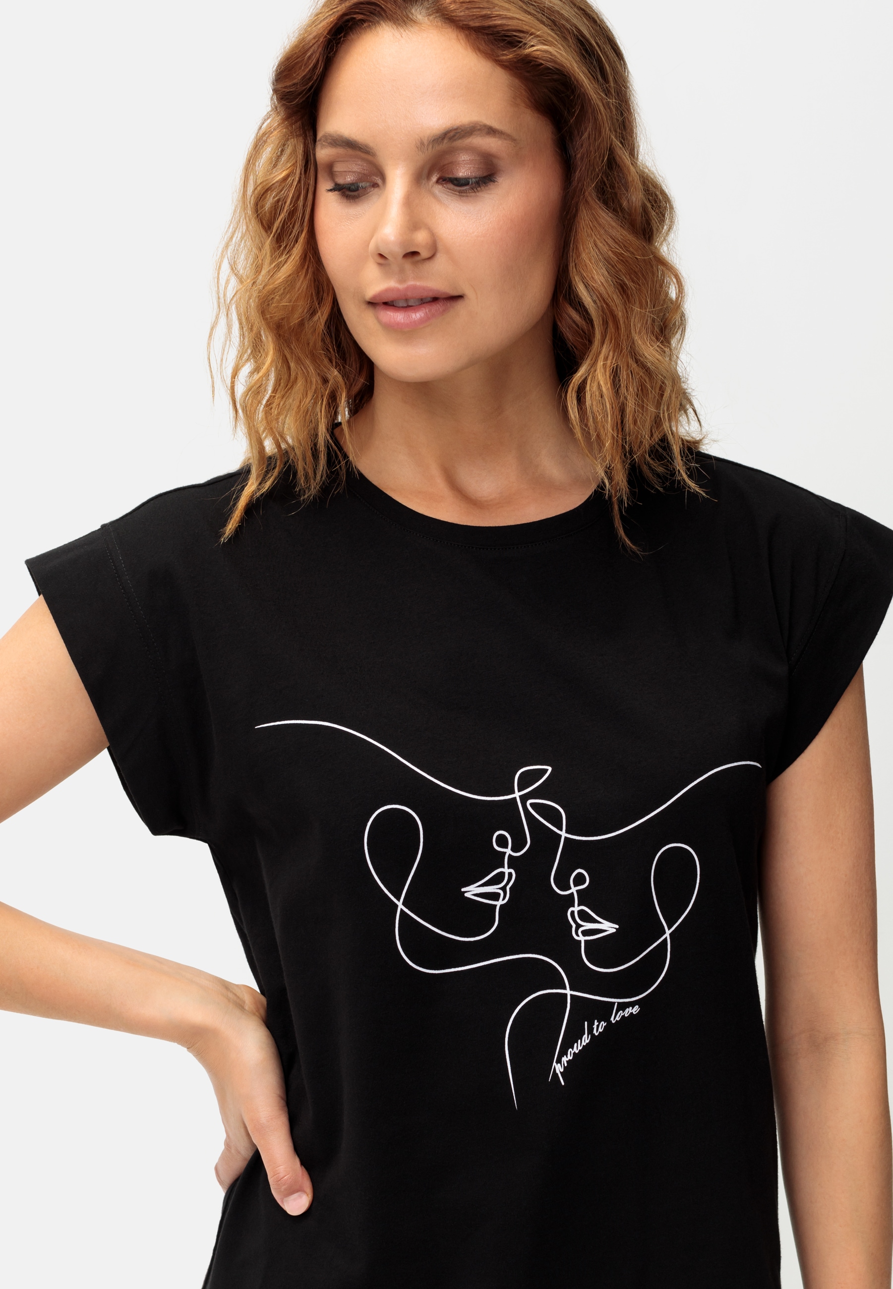 LASCANA Kurzarmshirt, mit Frontdruck, T-Shirt aus Baumwolle, Printshirt, Basic