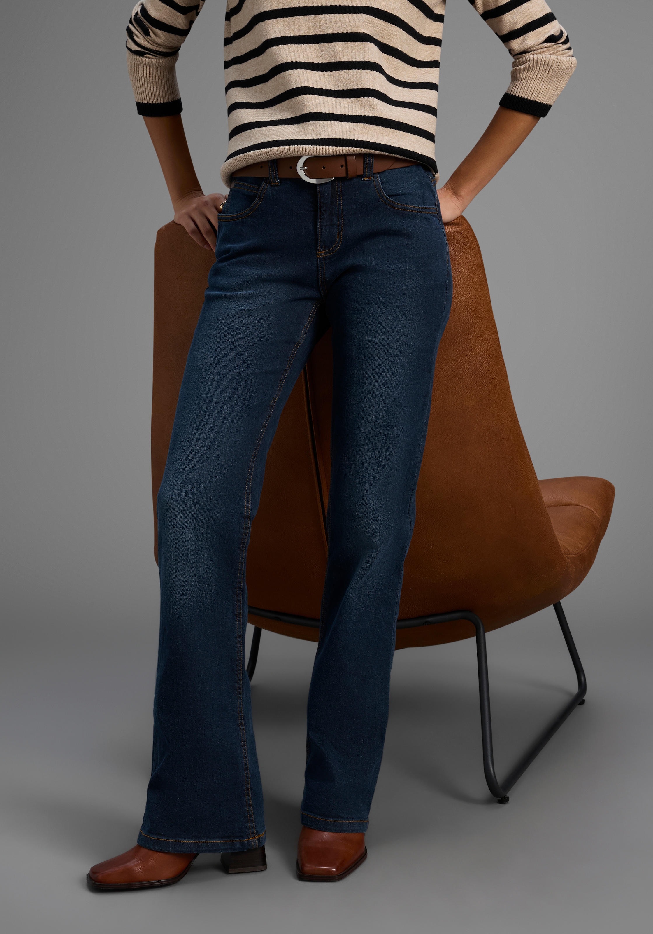Arizona Bootcut-Jeans »Bund mit seitlichem Gummizugeinsatz«, hohe Leibhöhe, Bootcut, mit Stretch, klassischer 5-Pocket-Style