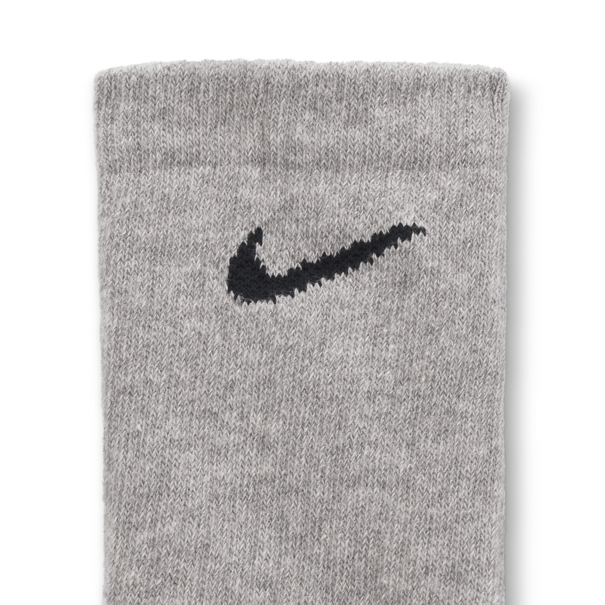 Nike Funktionssocken »U NK EVERYDAY CUSH CRW 6PR 132« 6 Paar tlg. mit Dri-FIT-Technologie, Crew-Silhouette