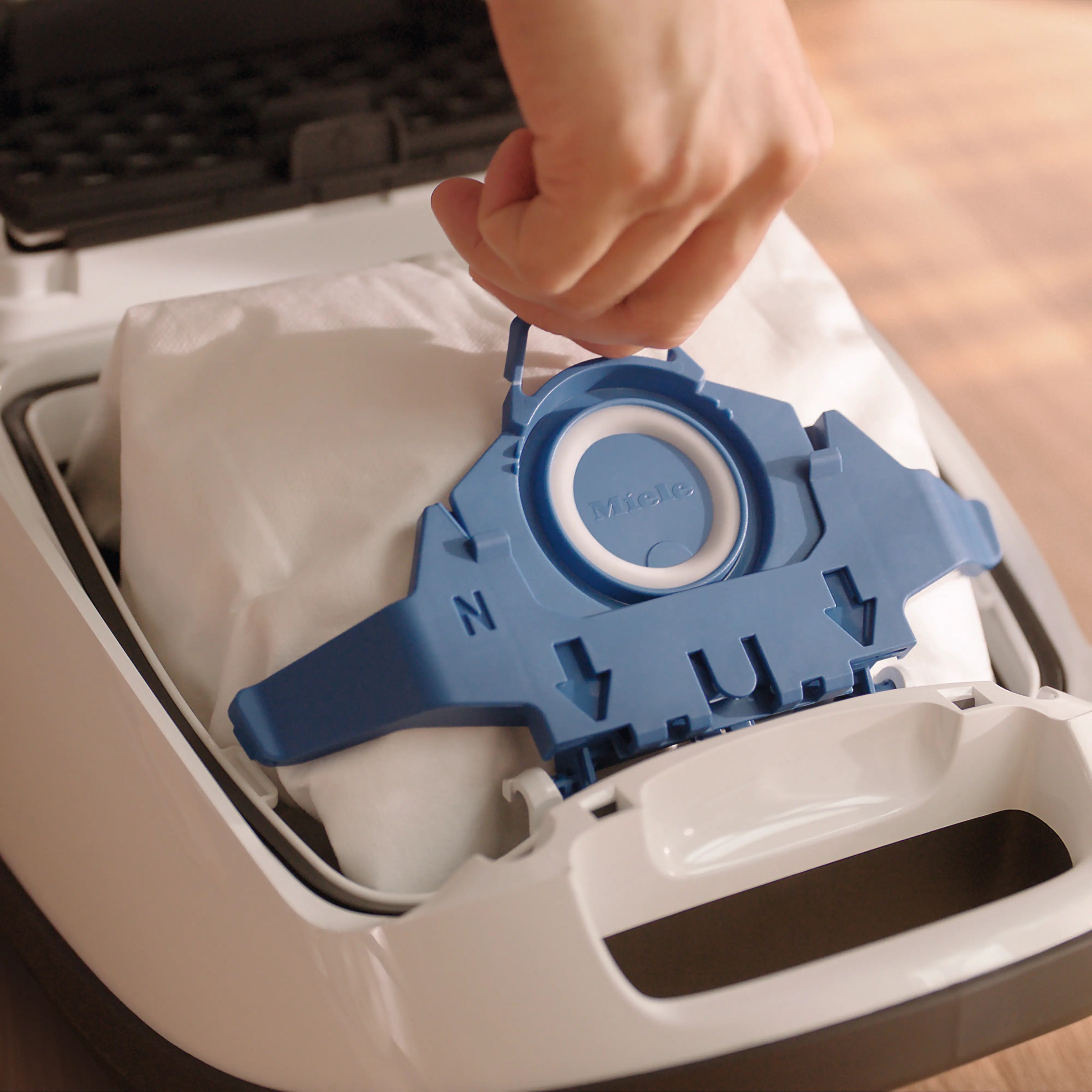 Miele Staubsaugerbeutel »HyClean Pure GN XXL 16er Pack«