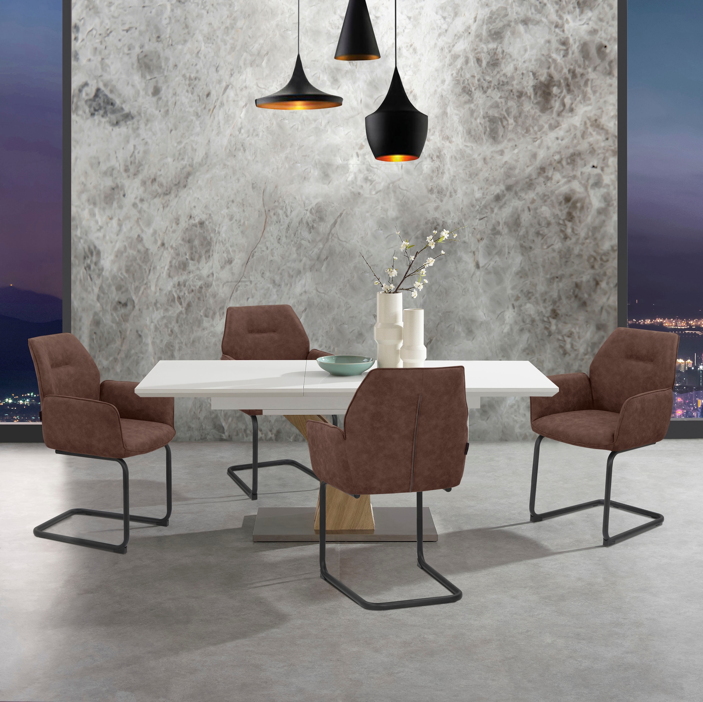 Places of Style Armlehnstuhl »Ginevra«, 2 St., Microfaser, Sitz und Rücken gepolstert, mit Gestell aus Metall, Sitzhöhe 51 cm