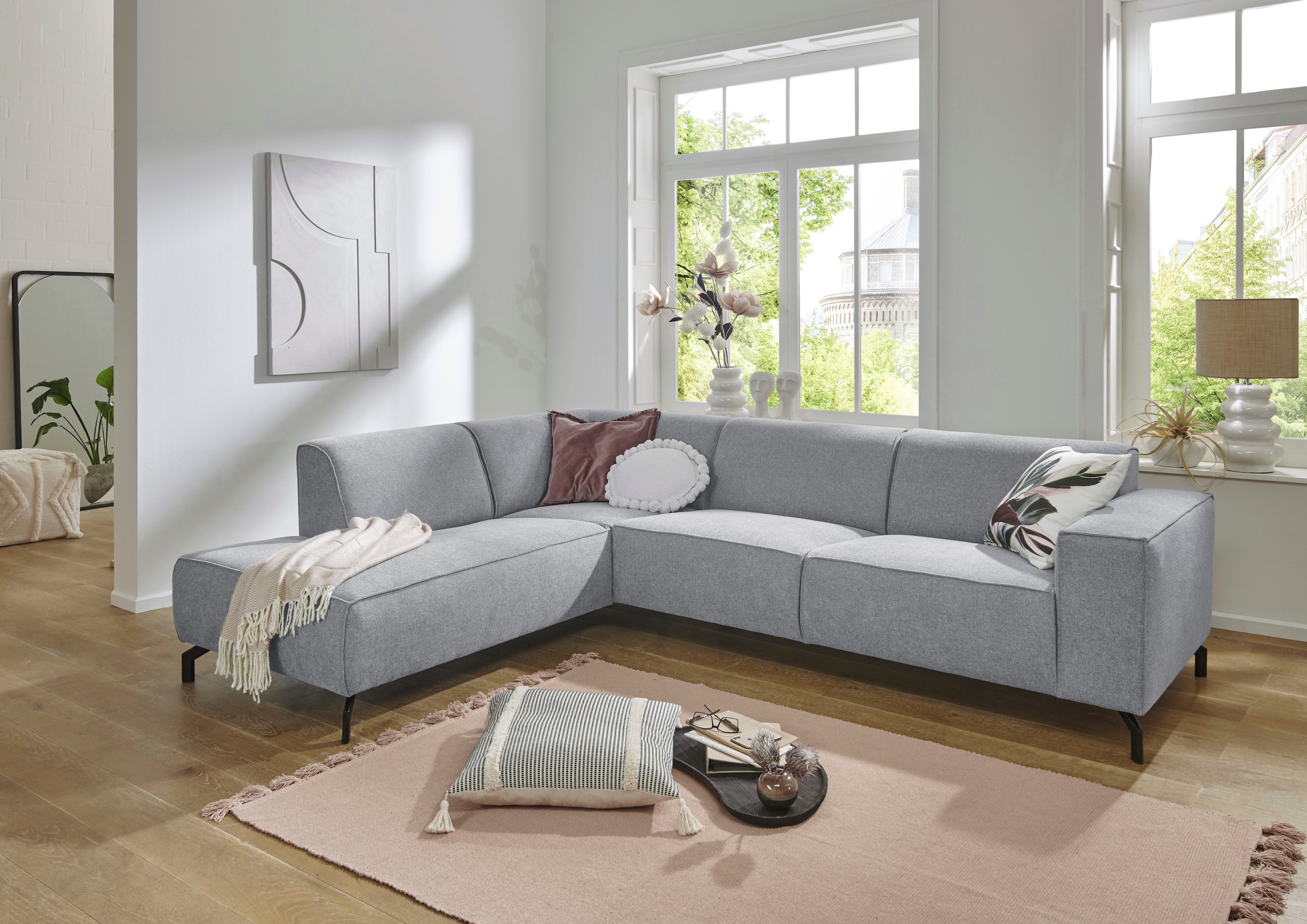 Places of Style Ecksofa Lorcan, in Lederoptik oder Strukturstoff lieferbar