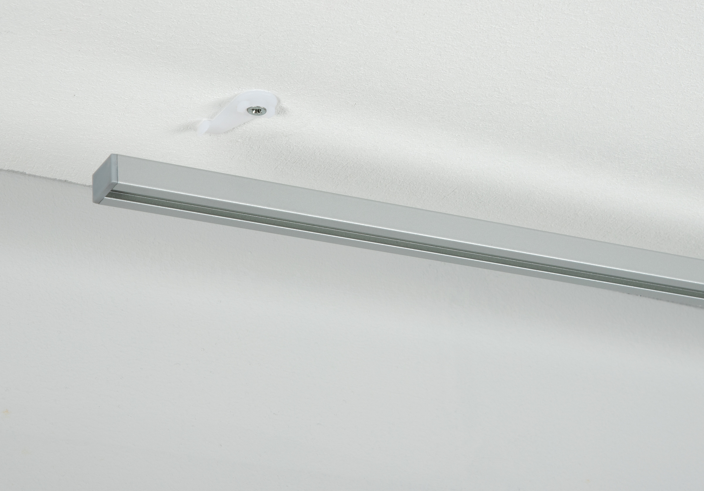 GARDINIA Vorhangschiene »Aluminium-Vorhangschienen Set 1-Lauf Lucy«, 1 läufig-läufig, mit Bohren, Deckenmontage, Aluminium, Deckenträger aus Kunststoff