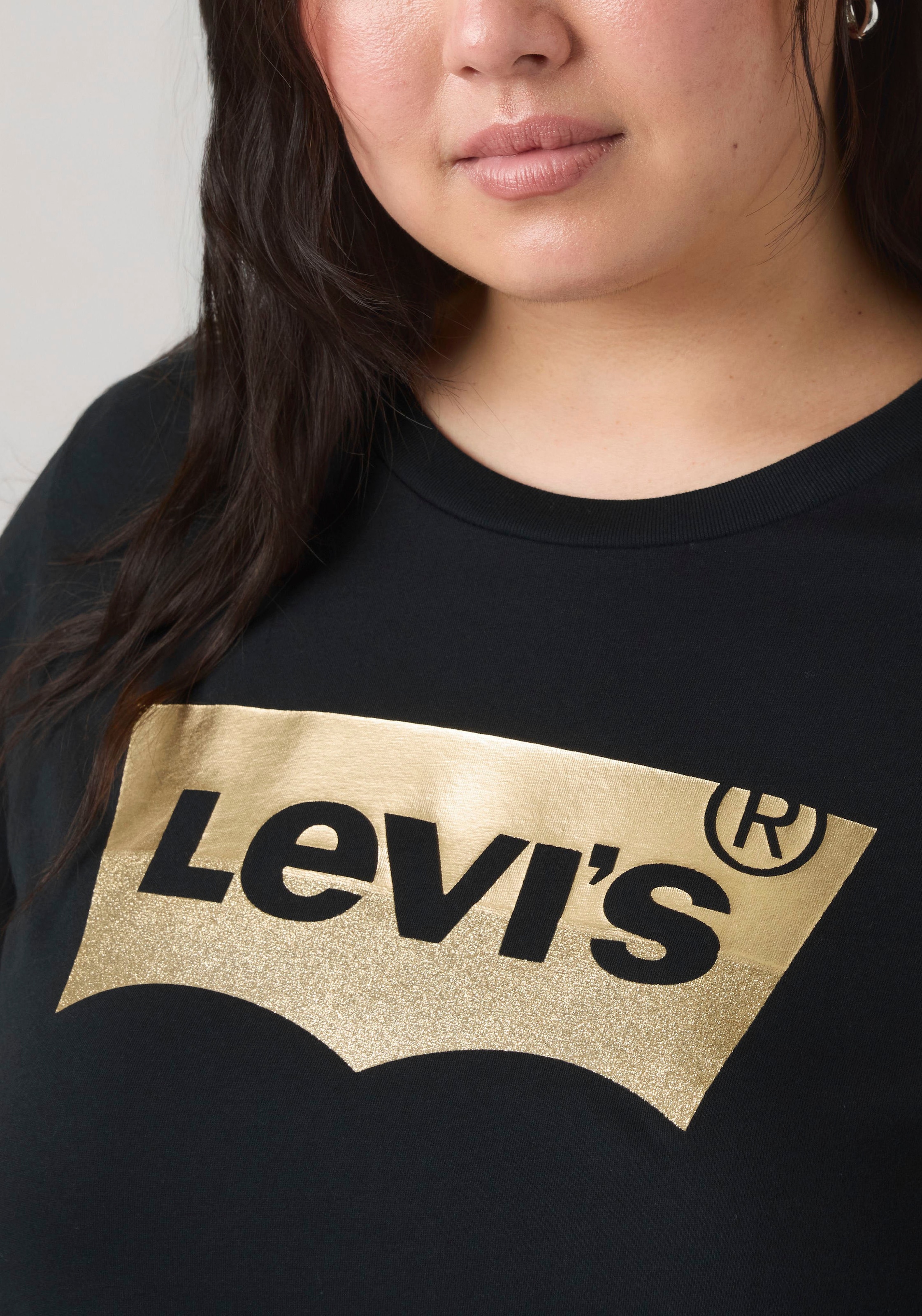 Levi's® Plus T-Shirt »PERFECT TEE« Figurumspielende Passform