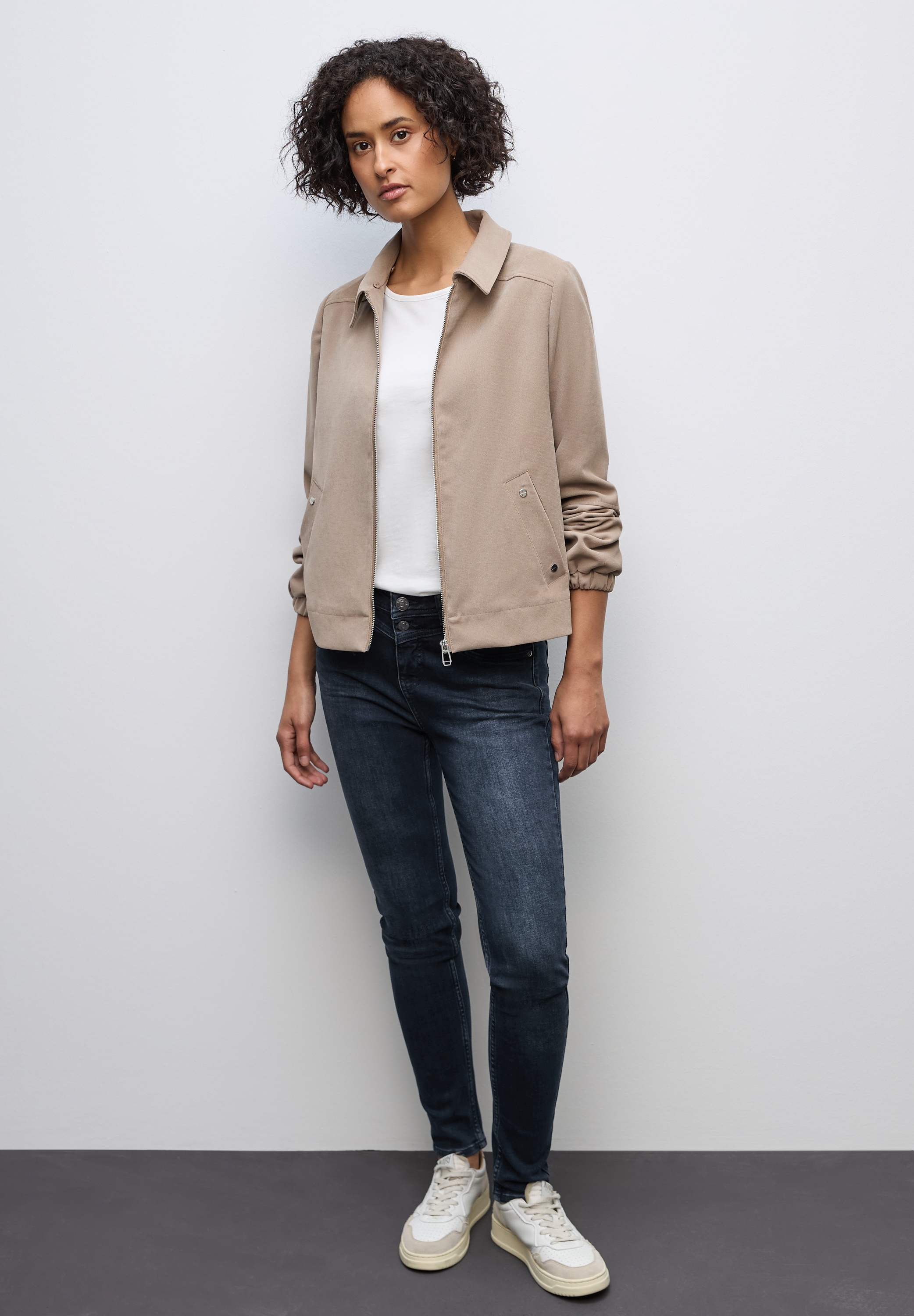 STREET ONE Slim-fit-Jeans »Style York« im 5-Pocket-Style und mit Stretch