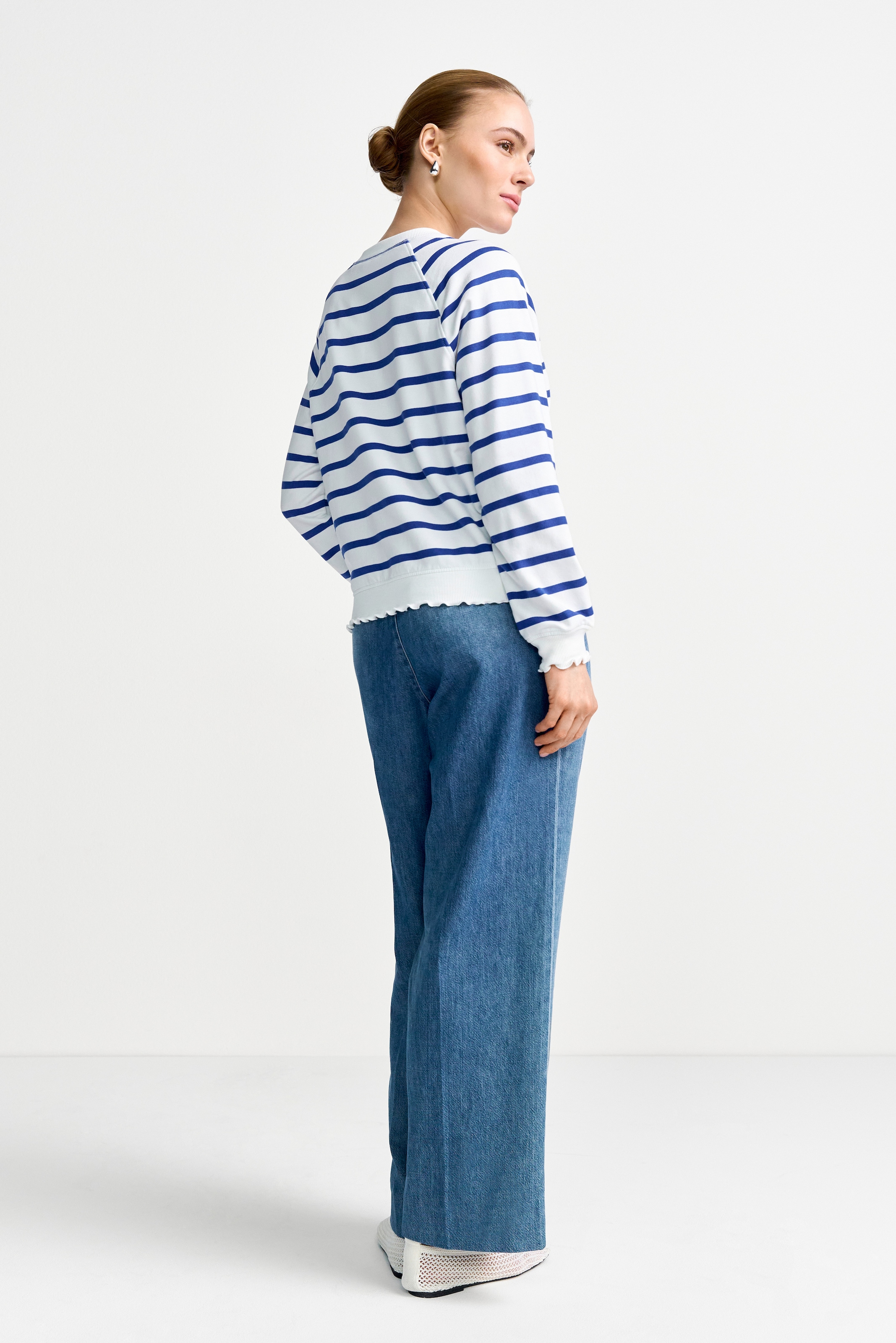 RICHROYAL Sweatshirt , tolle Applikation, Raglanärmel, gewellte Kanten
