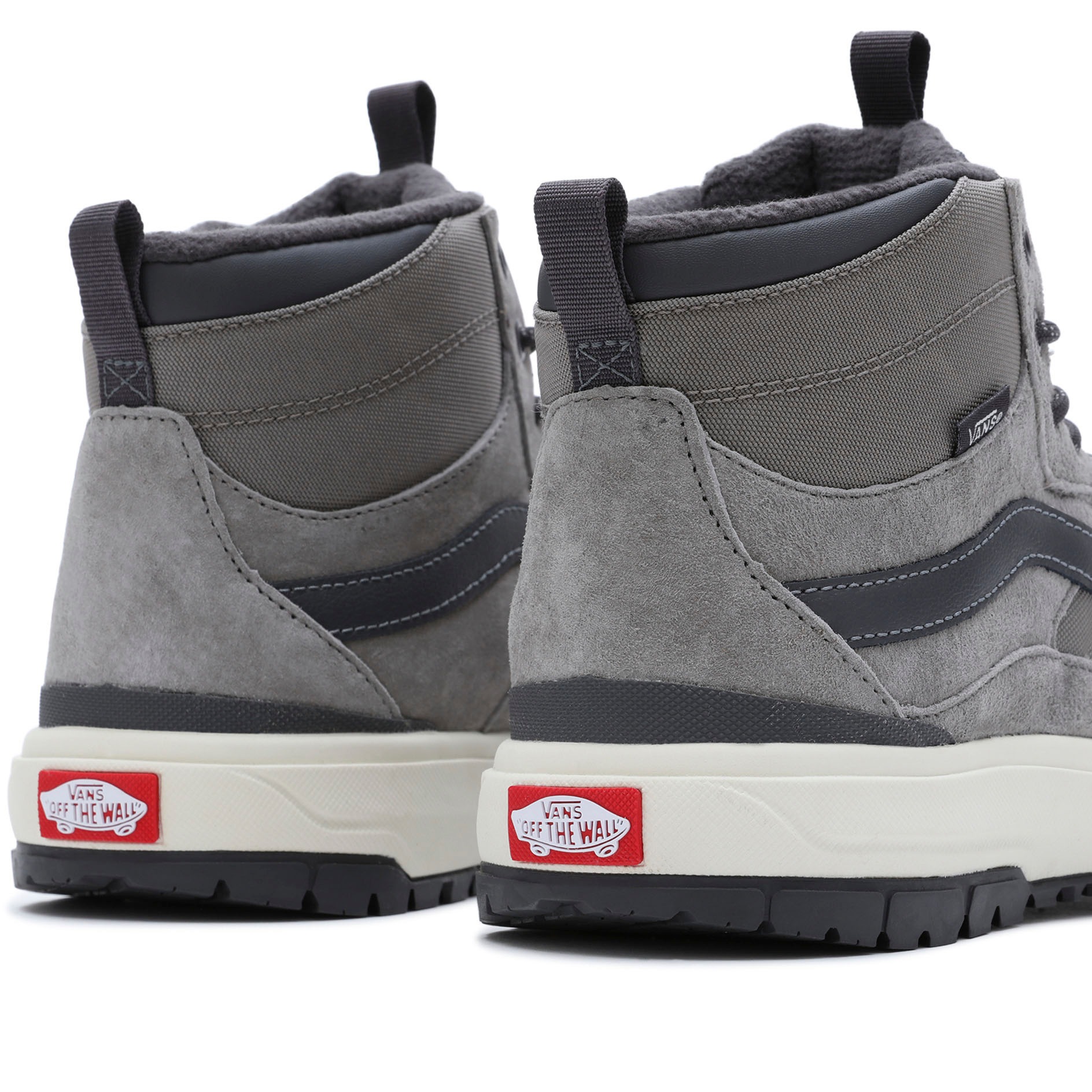 Vans Sneaker »UltraRange EXO Hi MTE-1«, mit kontrastfarbenem Logobadge an der Ferse