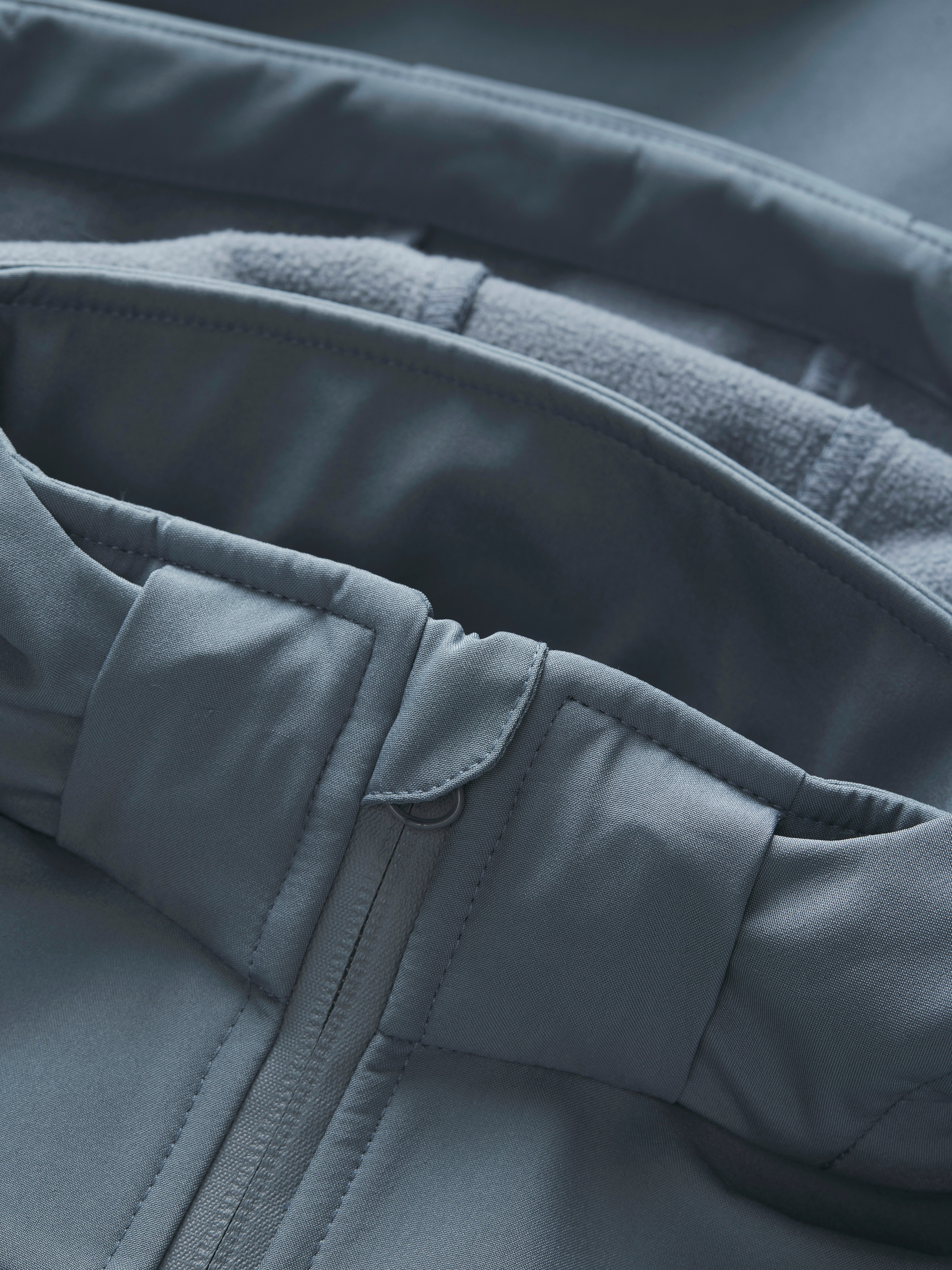Jack & Jones Junior Softshelljacke »JJTHEO wasserabweisend und pflegeleicht für Alltag« mit Kapuze Polyester, regular fit