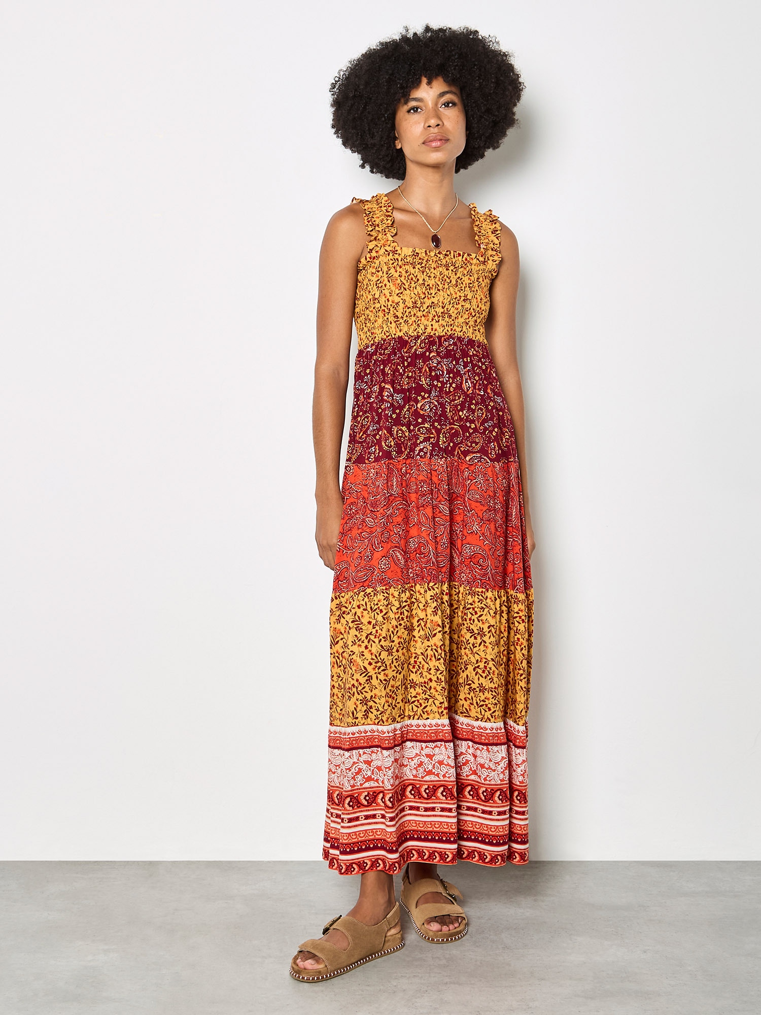 Apricot Maxikleid »Maxikleid« mit Blumen- und Paisley-Muster