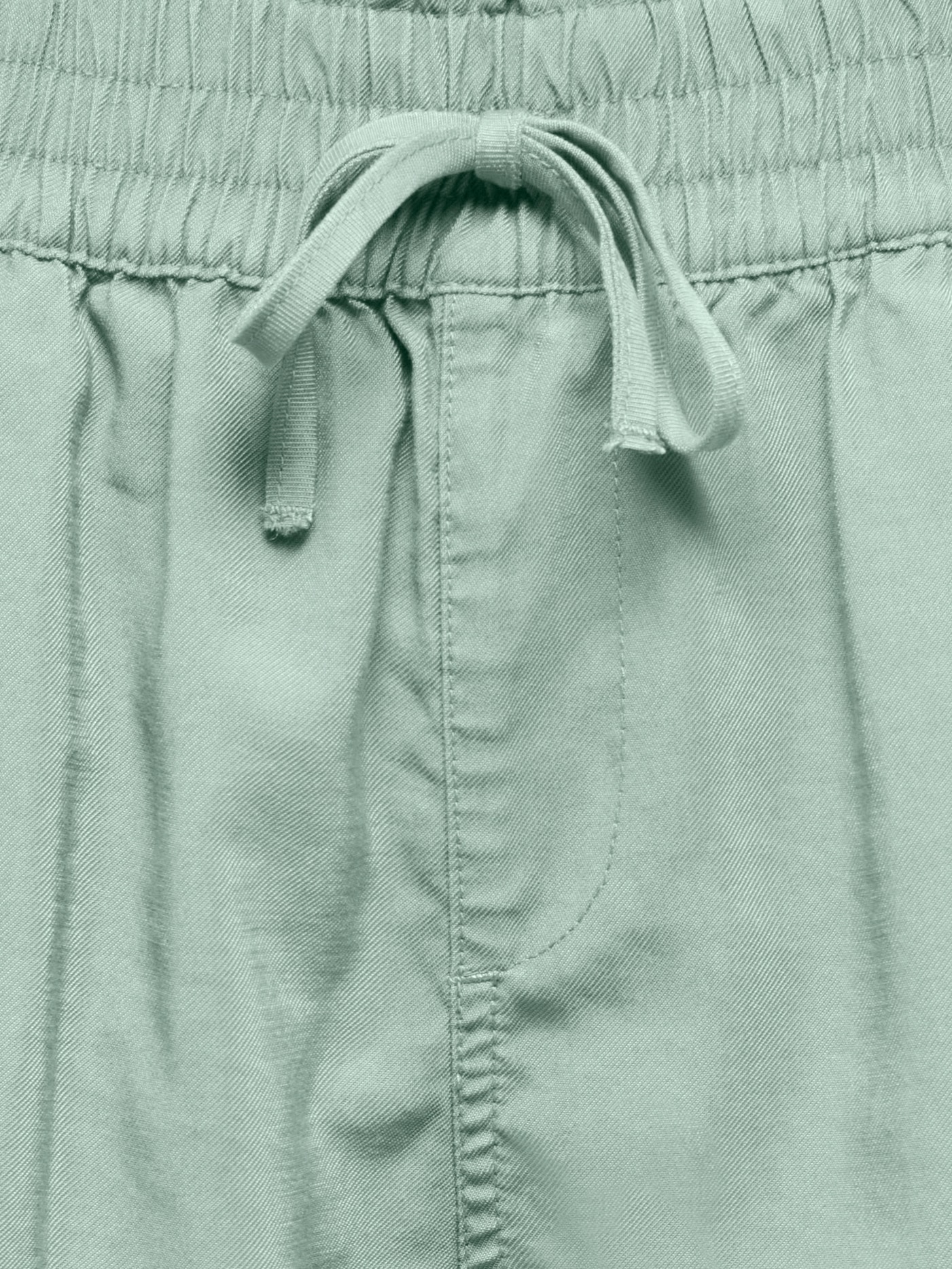 ONLY Shorts »ONLARIS LIFE PULL UP SHORTS WVN CC«  mit Bindeverschluss