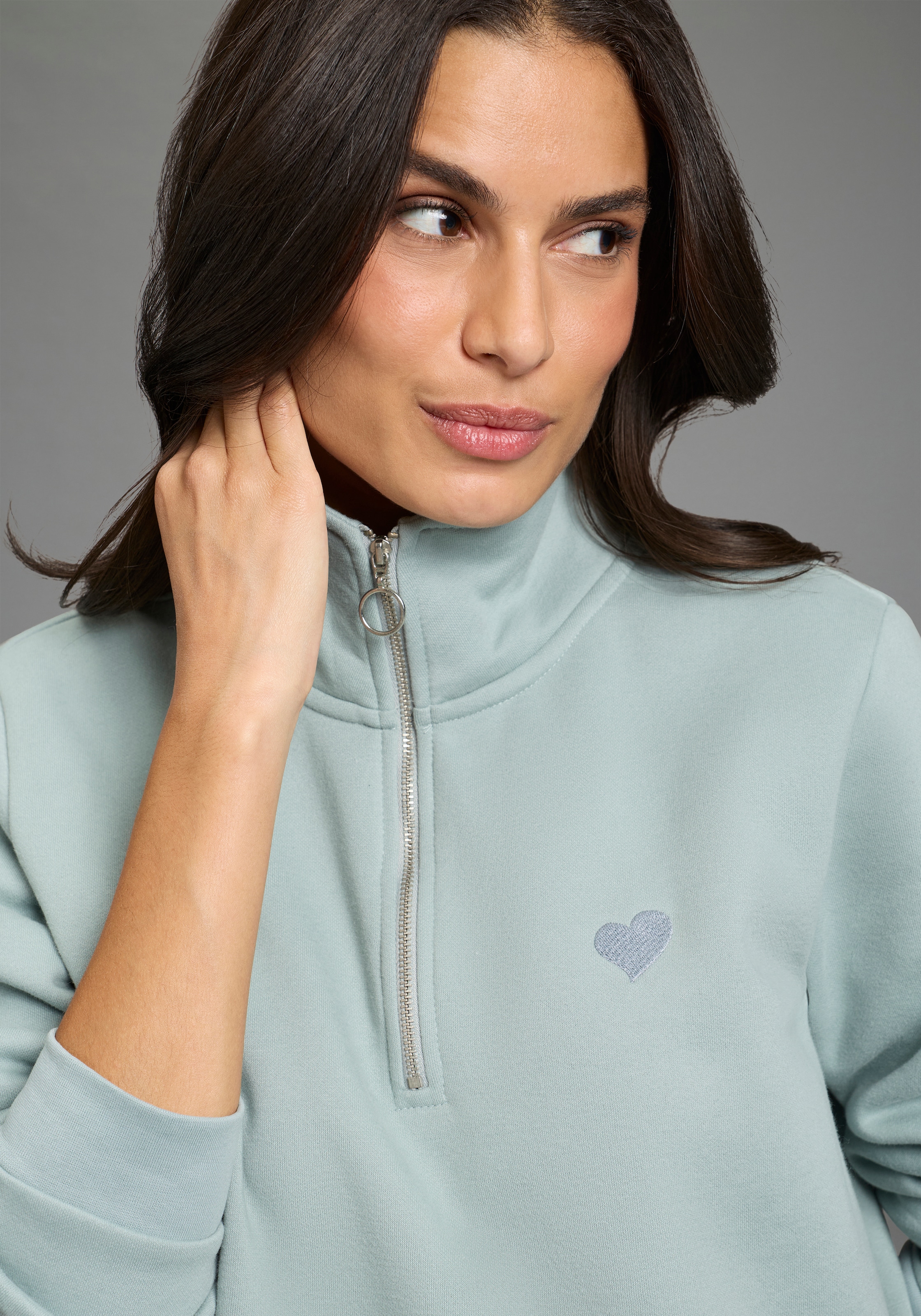 Laura Scott Sweater , Modisch verkürzt mit Troyer‑Kragen und Reißverschluss­
