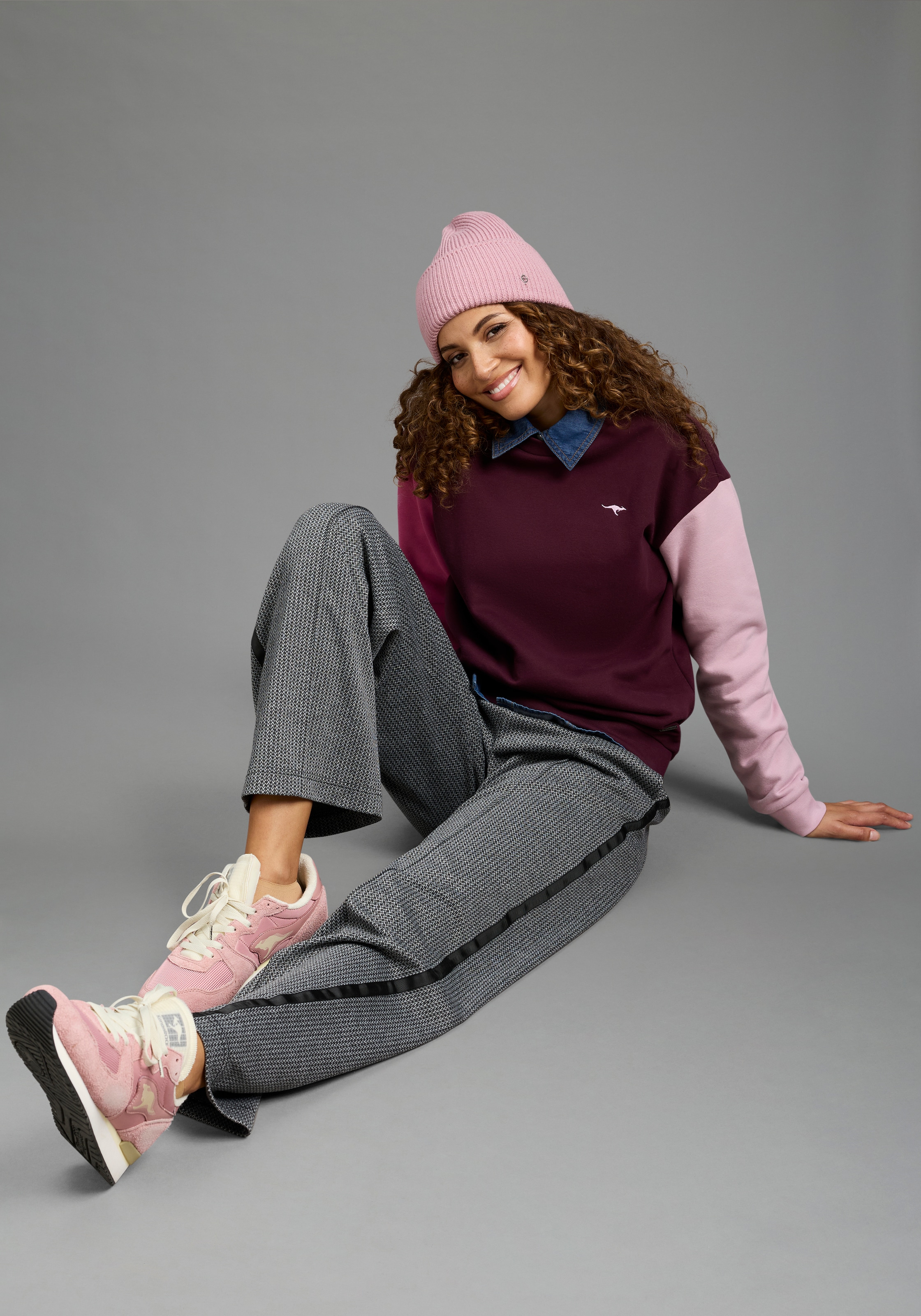 KangaROOS Sweatshirt , mit Rundhalsausschnitt, Langarm-Design, aus Baumwolle und Polyester
