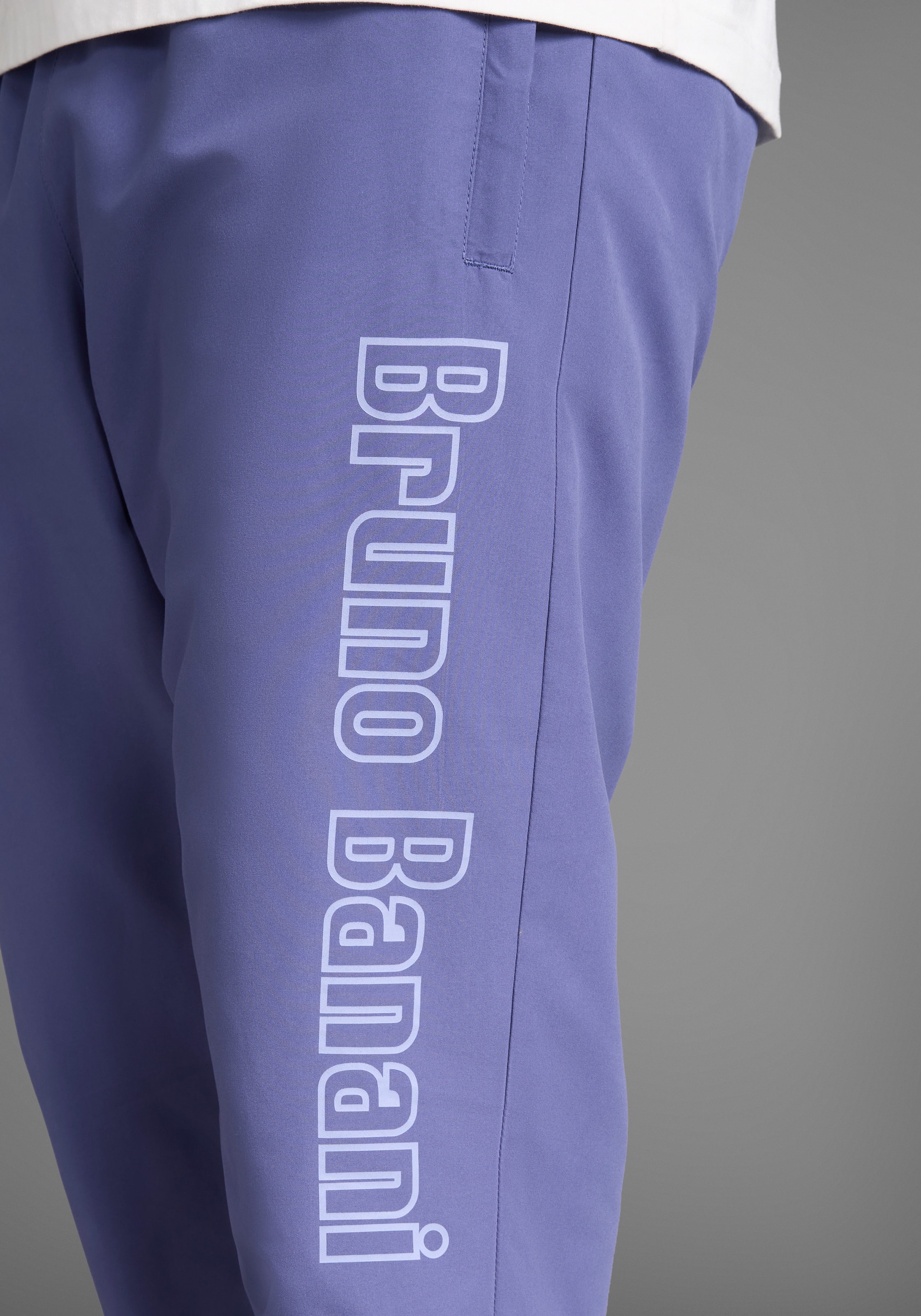 Bruno Banani Sporthose, mit verstellbarem Hosensaum