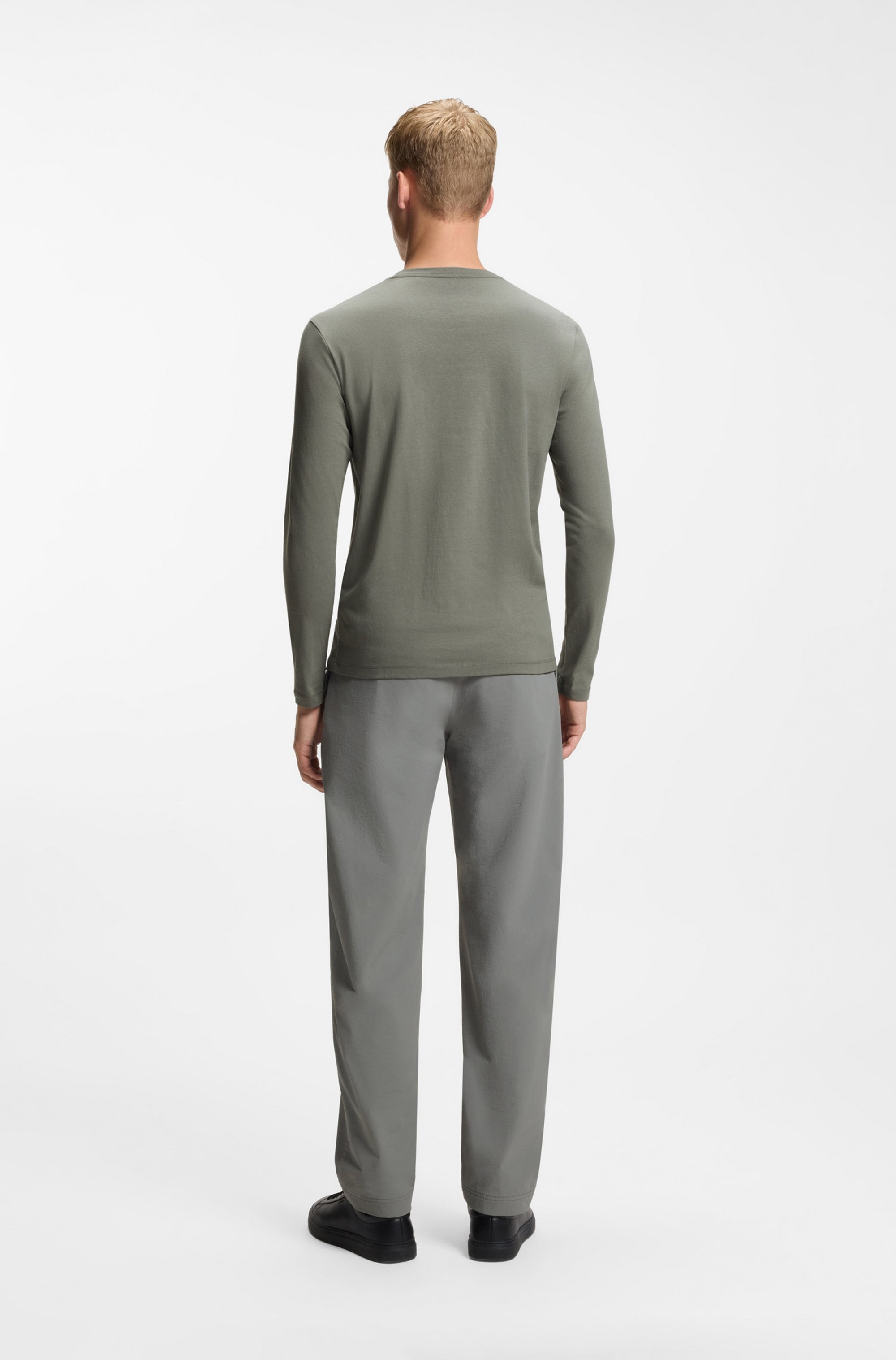 BOSS ORANGE Langarmshirt »Tacks« mit Markenlogo auf der Brust