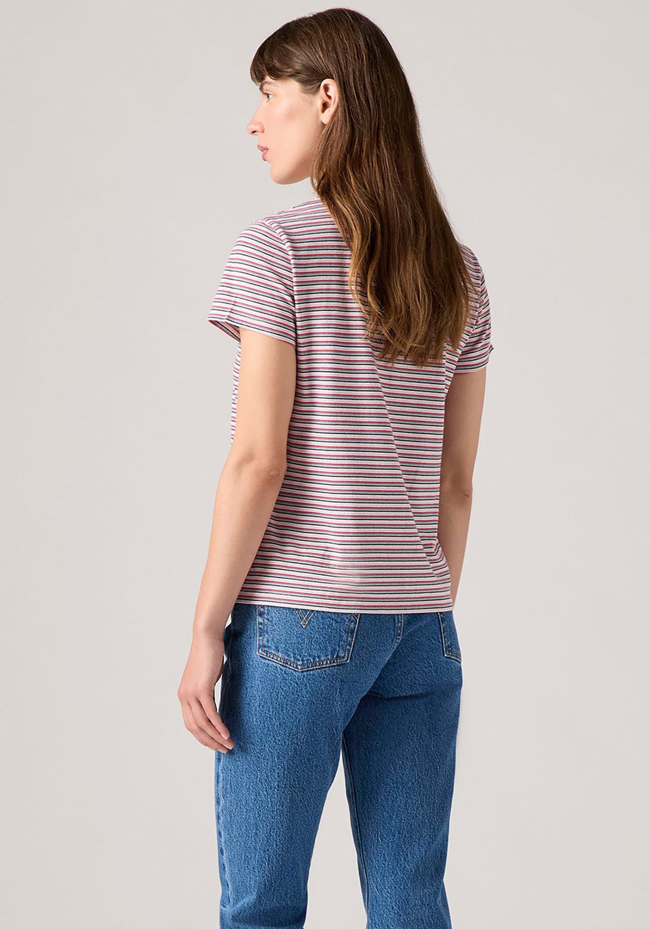 Levi's® T-Shirt »The perfect Tee«, mit kleiner Logo-Stickerei