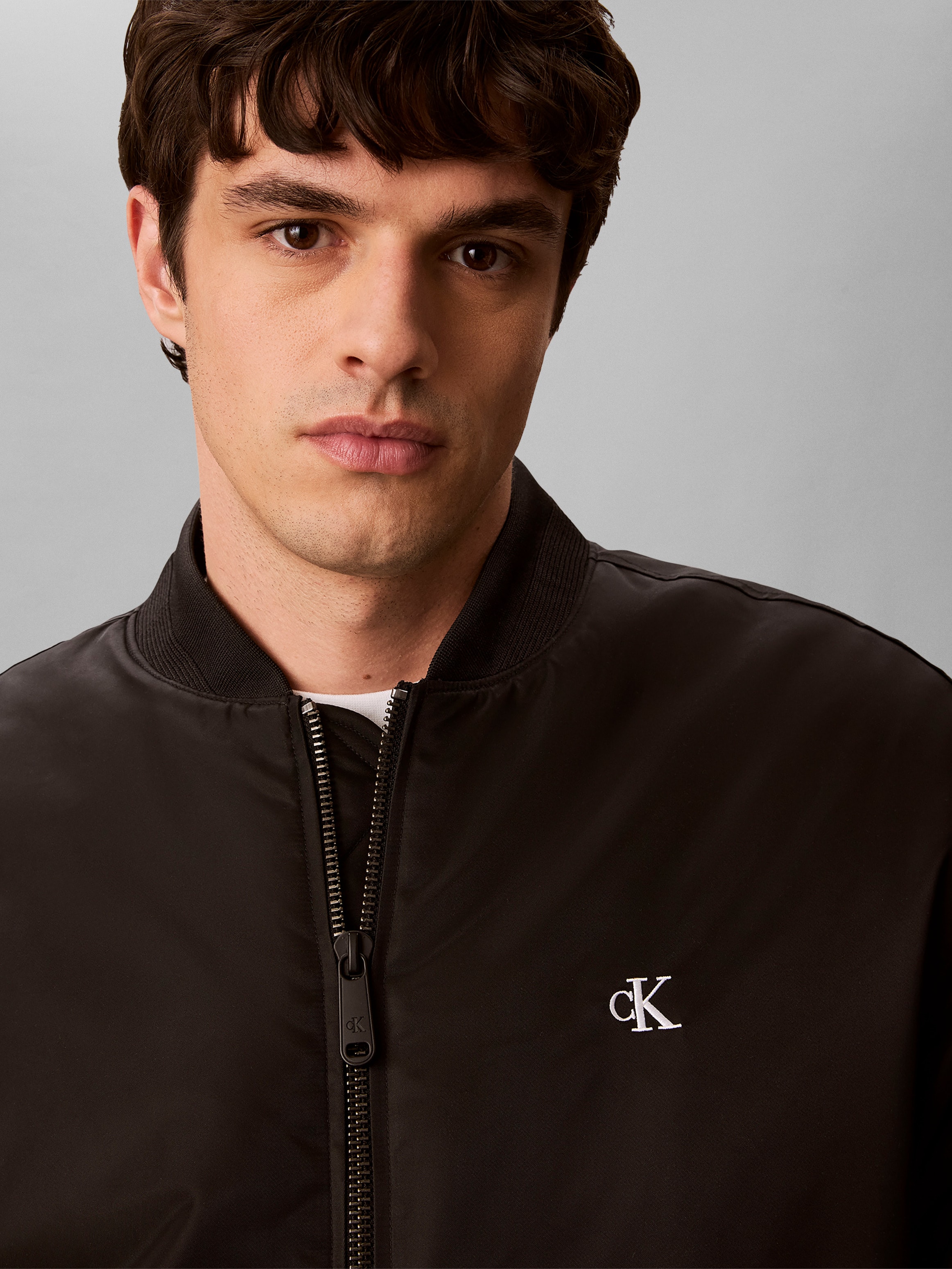 Calvin Klein Jeans Bomberjacke Rippkragen, Regular Fit, Logo-Stickerei