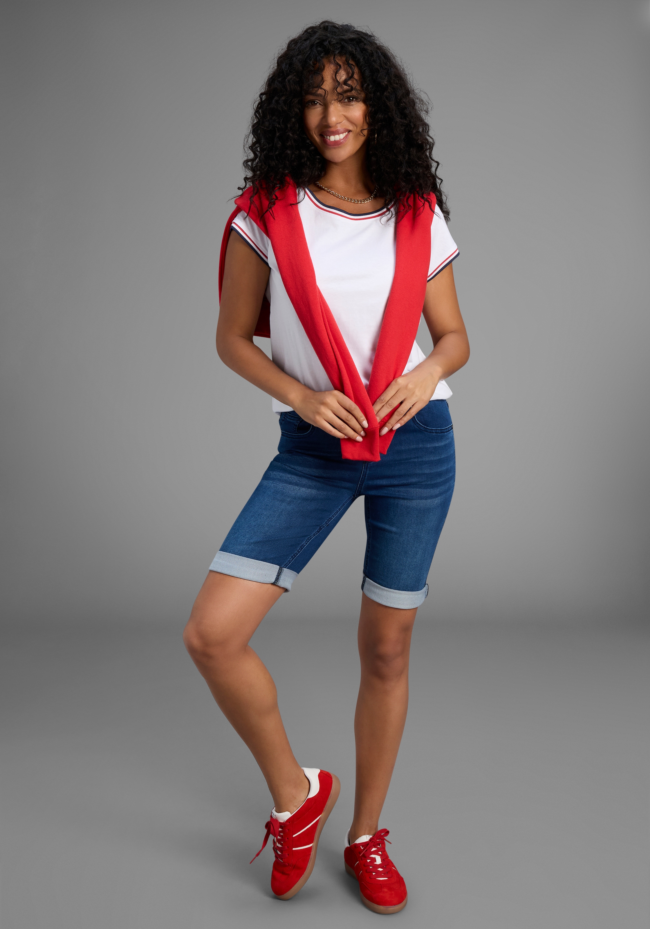 Arizona Jogg-Jeansbermudas, hohe Leibhöhe, krempelbare Beinabschlüsse, Used-Look