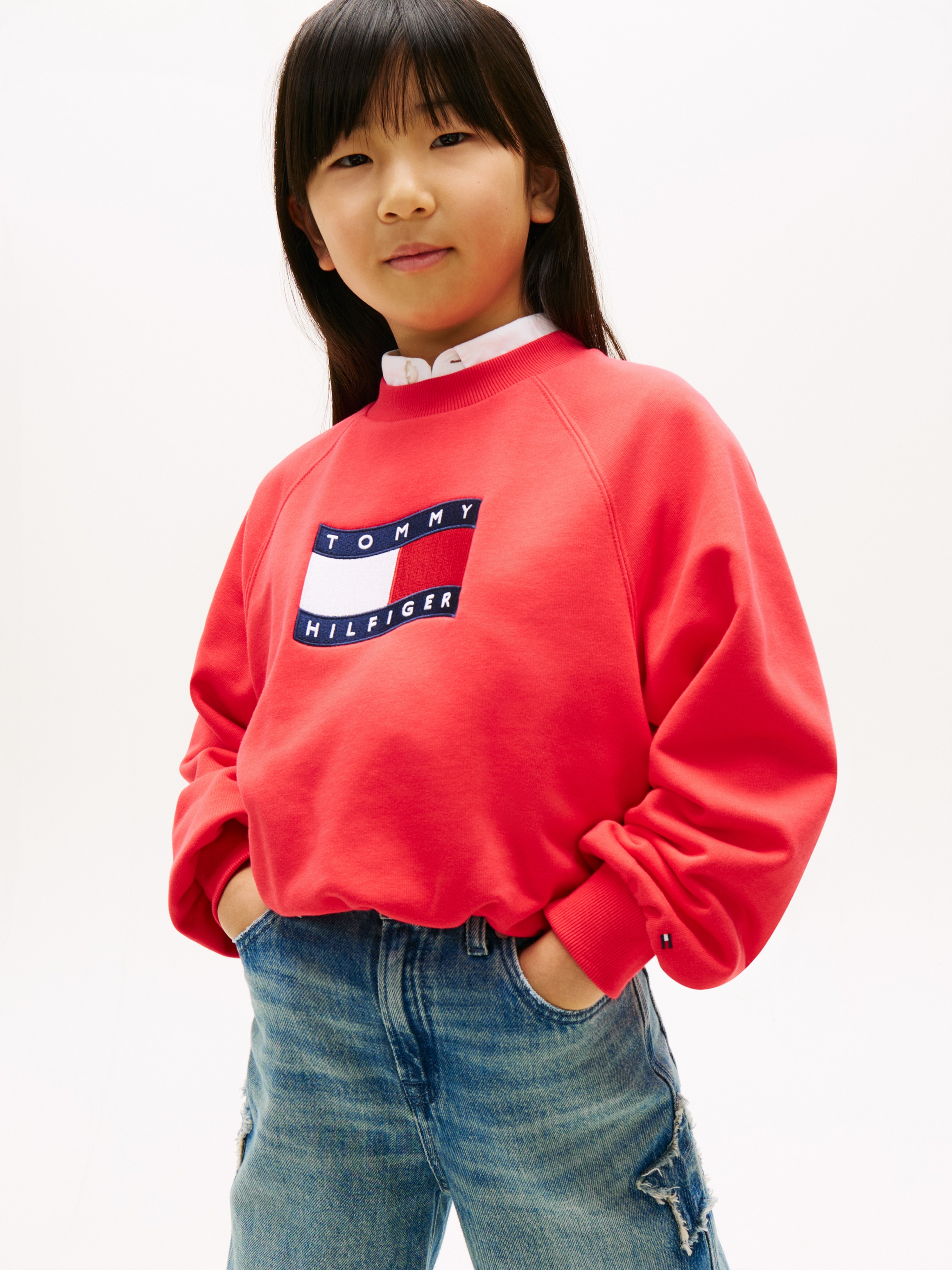 Tommy Hilfiger Sweatshirt »TOMMY WAVE FLAG CREWNECK«, Kinder bis 16 Jahre, verdeckter Saum, relaxed fit
