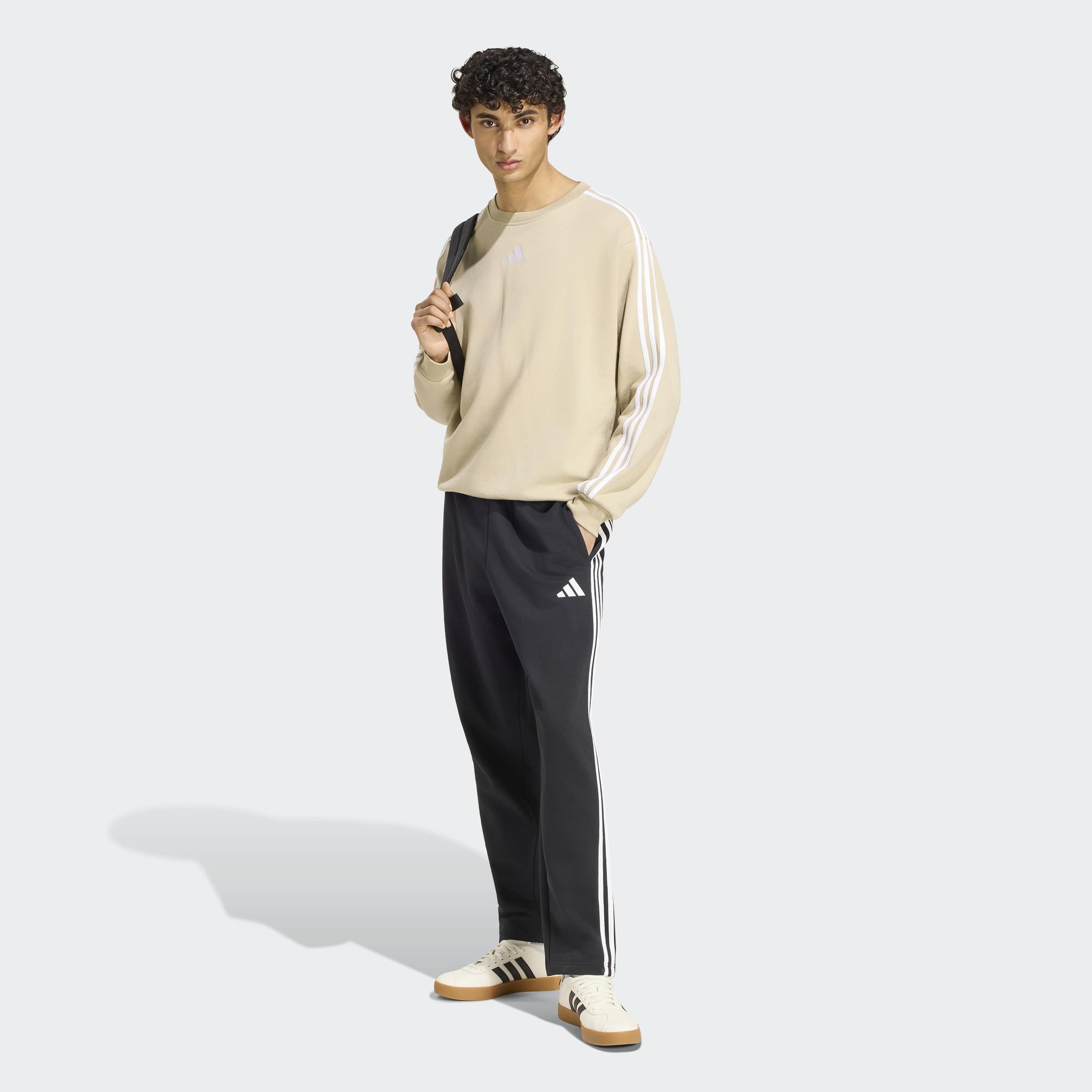 adidas Sportswear Sporthose »ESSENTIALS 3-STREIFEN FLEECE TAPERED OPEN HEM«