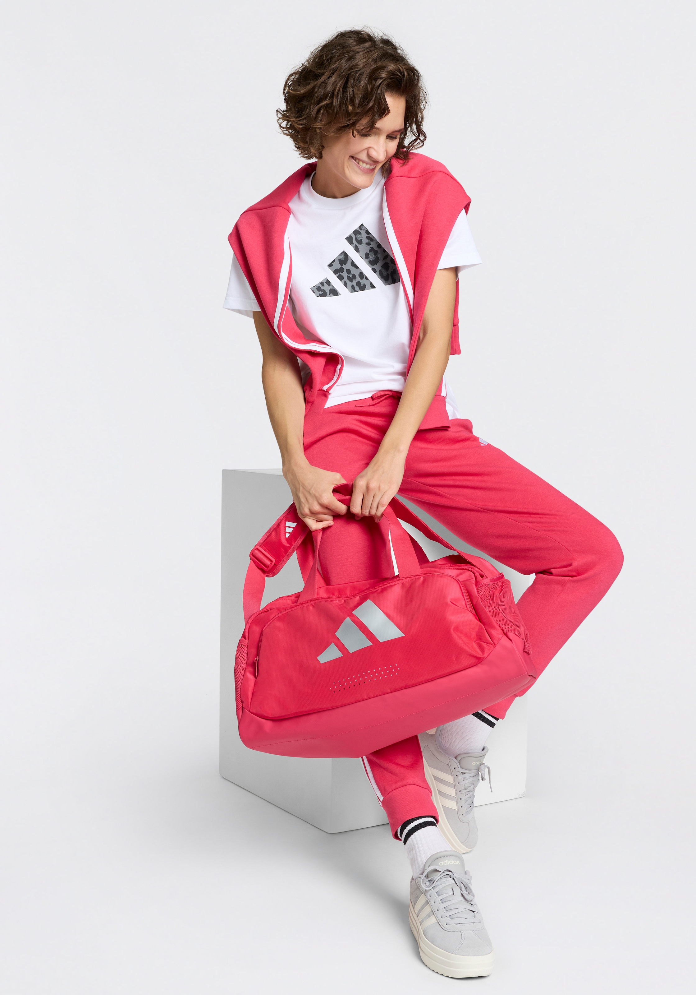 adidas Performance Sporttasche »ADIDAS WOMAN DEFENDER DUFFELBAG S« Gym Bag