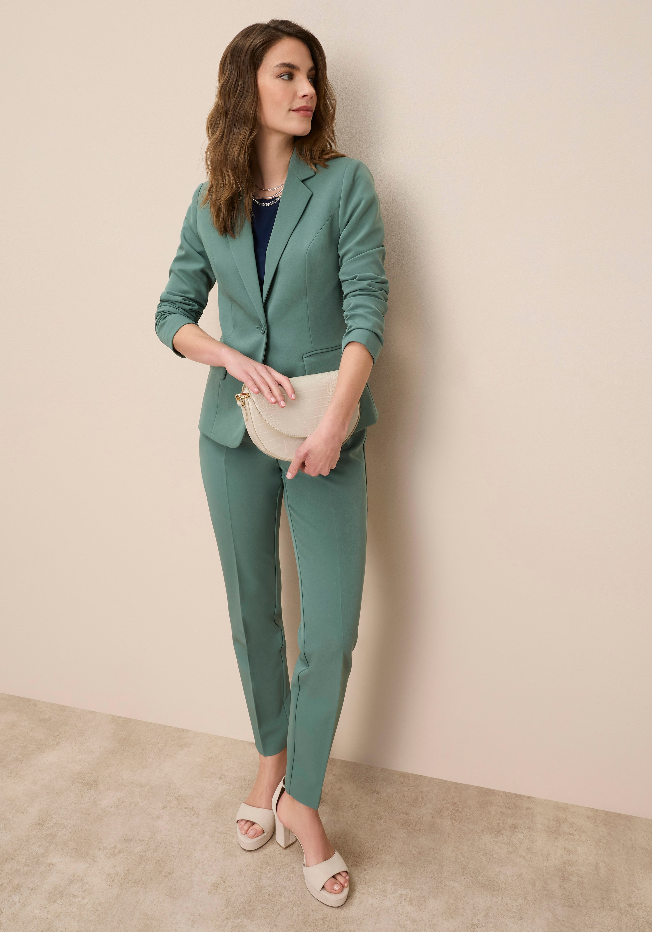 Tamaris Kurzblazer in Trendfarben