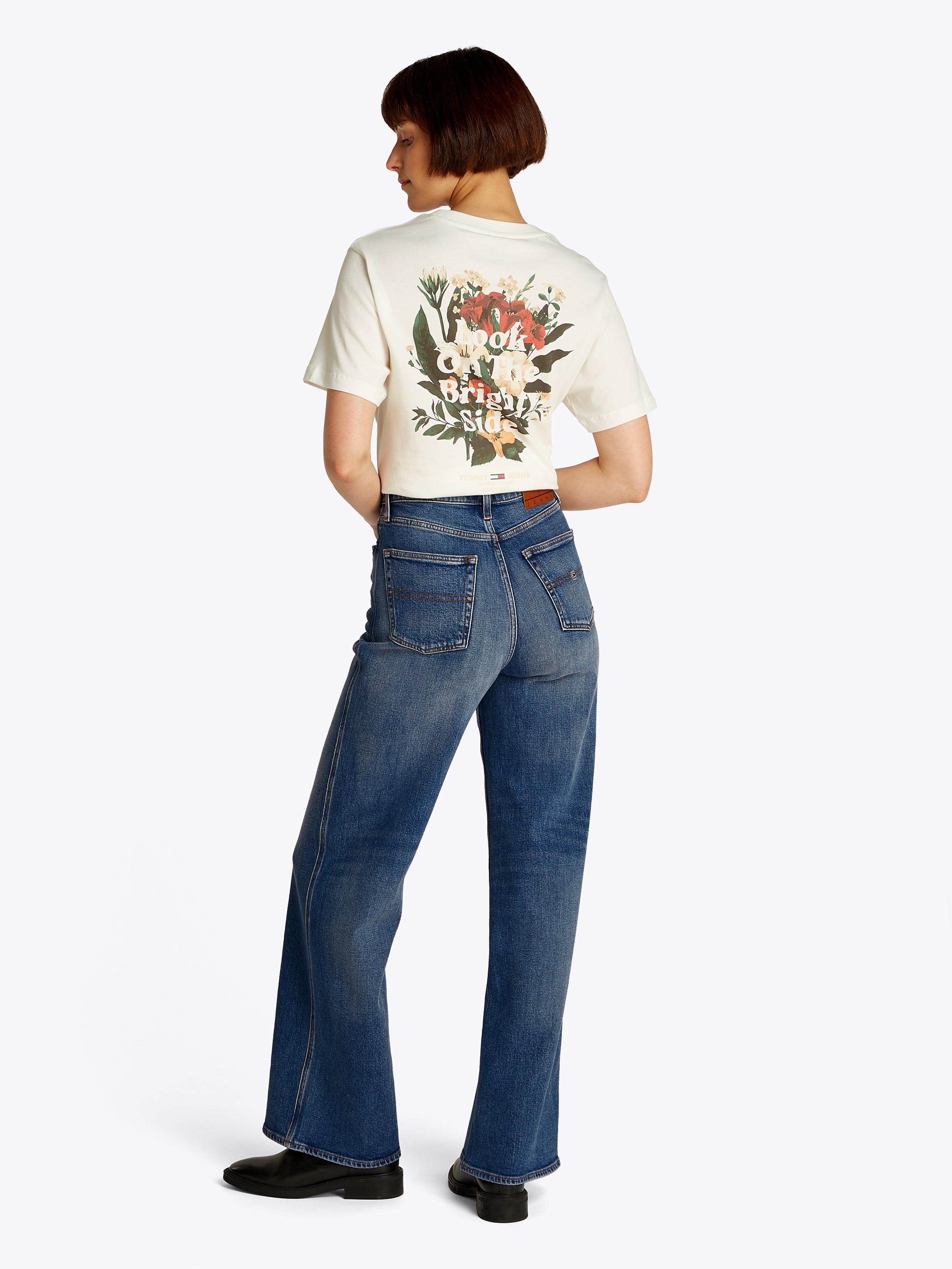 Tommy Jeans Weite Jeans »Claire High Rise«, mit Logo-Badge