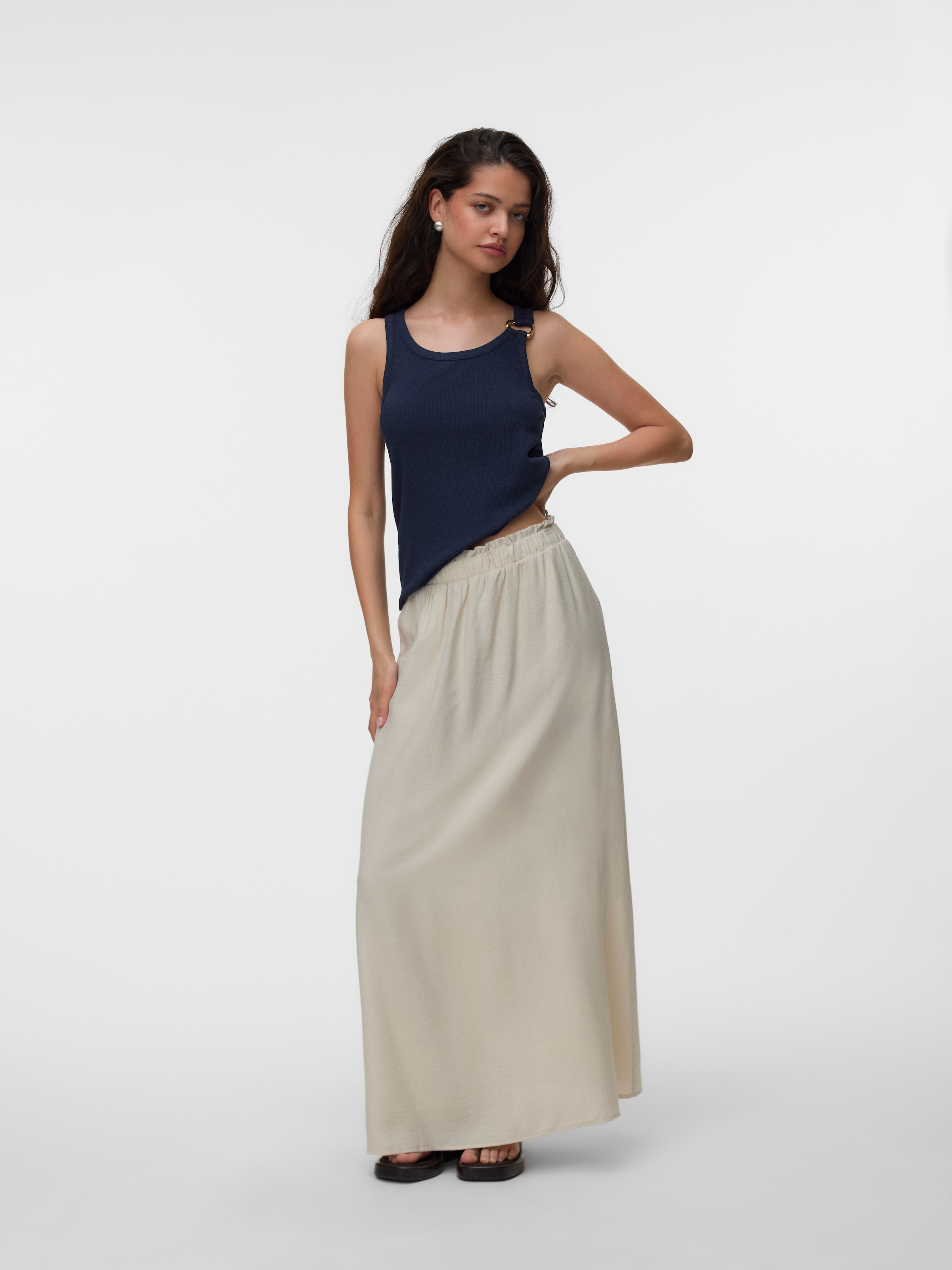 Vero Moda Tanktop »VMKIKI S/L O-NECK TOP JRS BTQ« Viskosemischung, regular fit