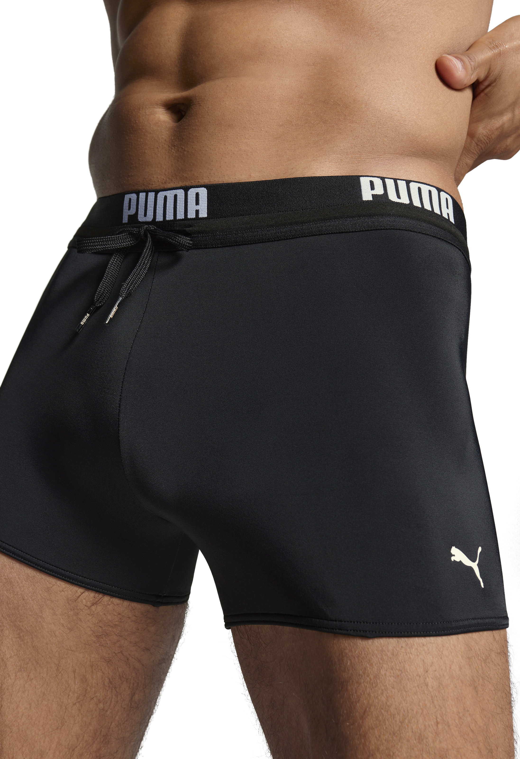 PUMA Badehose »PUMA SWIM MEN LOGO TRUNKS« elastischer Logobund mit integriertem Kordelzug