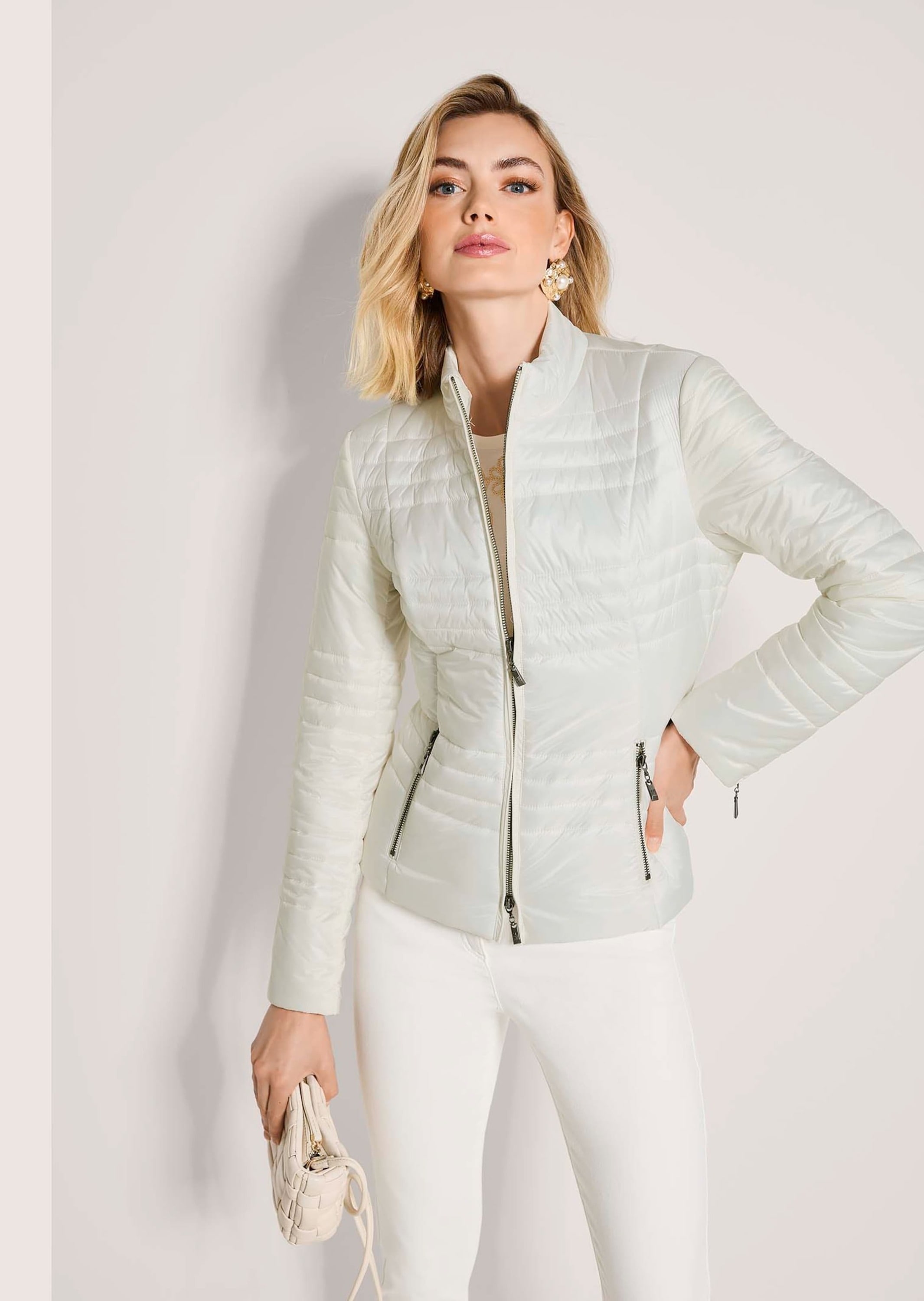 MADELEINE Steppjacke »Steppjacke Leichte Steppjacke mit Stehkragen«