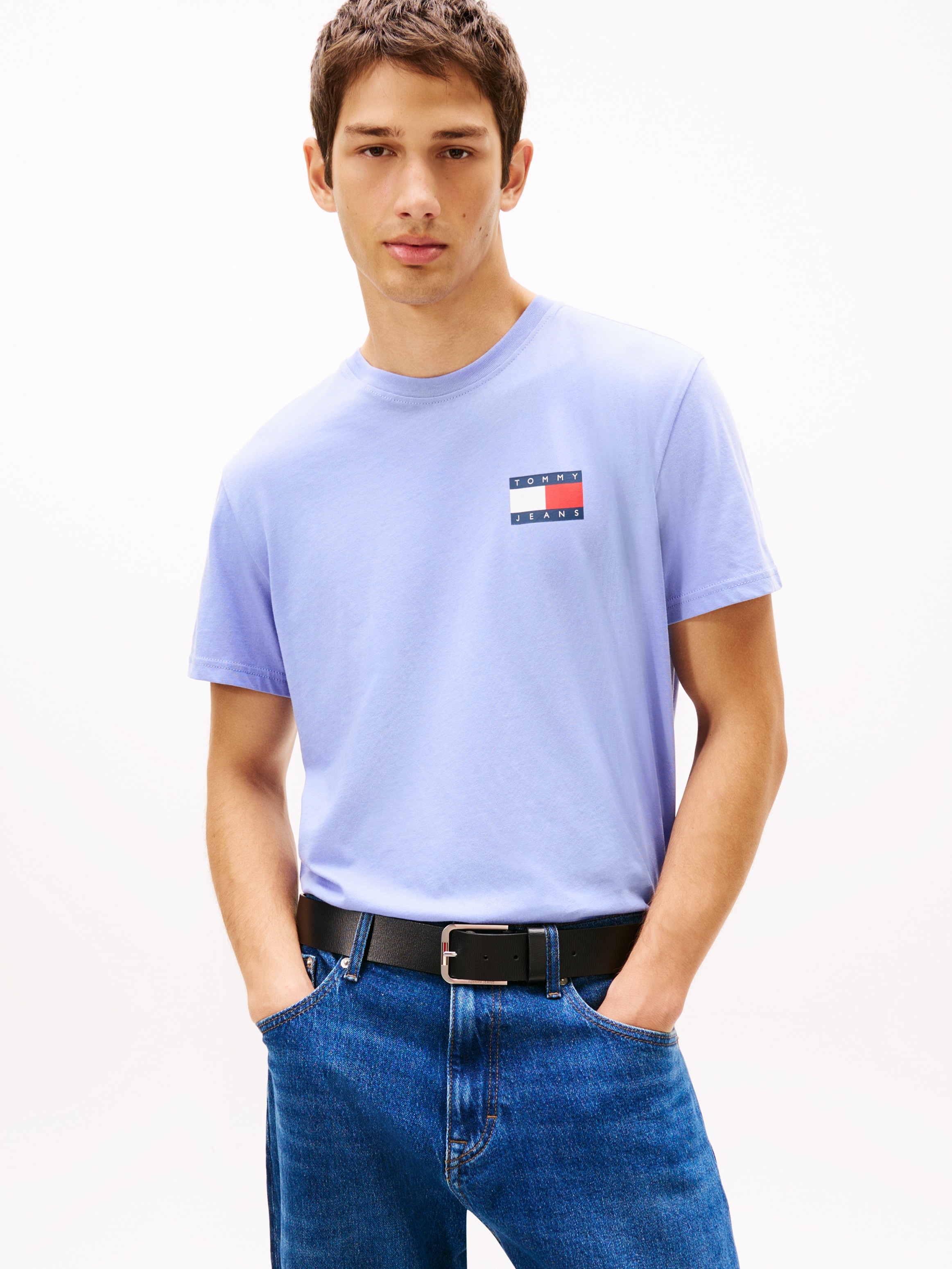 Tommy Jeans T-Shirt »TJM SLIM FIT ESSENTIAL FLAG« mit Rundhalsausschnitt