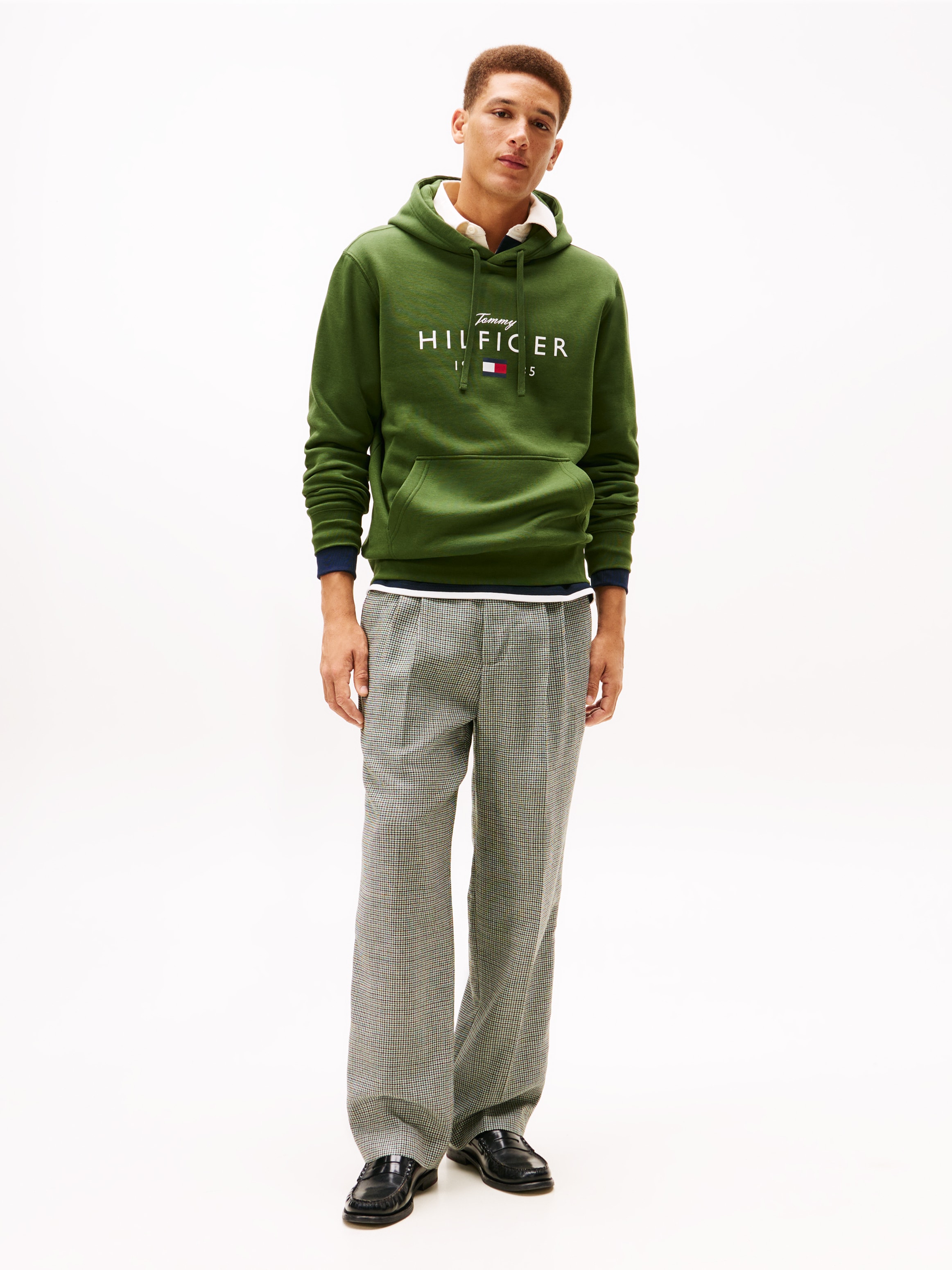 Tommy Hilfiger Hoodie »BRAND LOVE BIG HILFIGER«, mit Logo-Grafik, normale Passform
