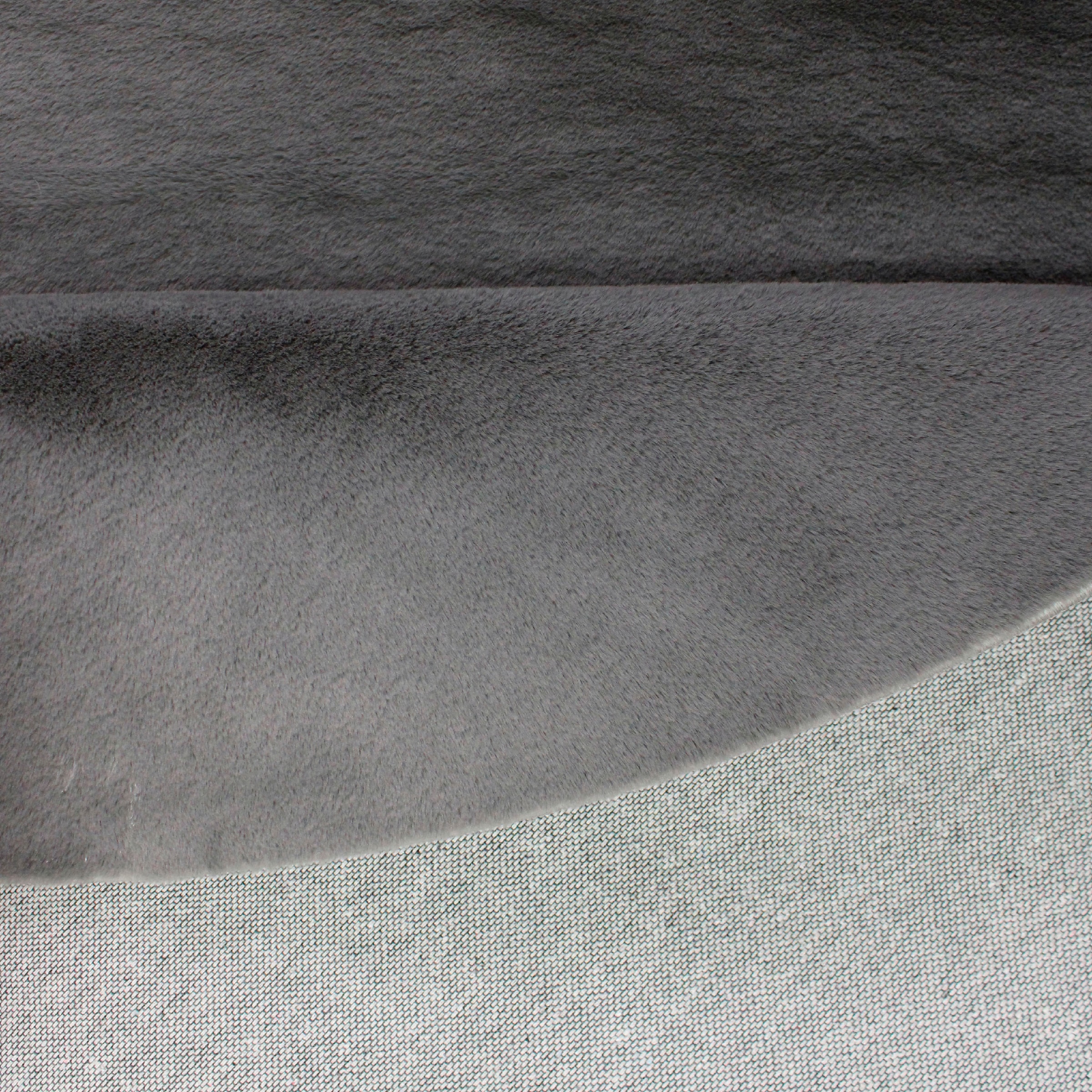 Leonique Fellteppich »Balu«, rund, 20 mm Höhe, Kunstfell in Kaninchenfell Haptik, fußbodenheizungsgeeignet, pflegeleicht, ideale Teppiche für Wohnzimmer, Schlafzimmer, Esszimmer, Arbeitszimmer