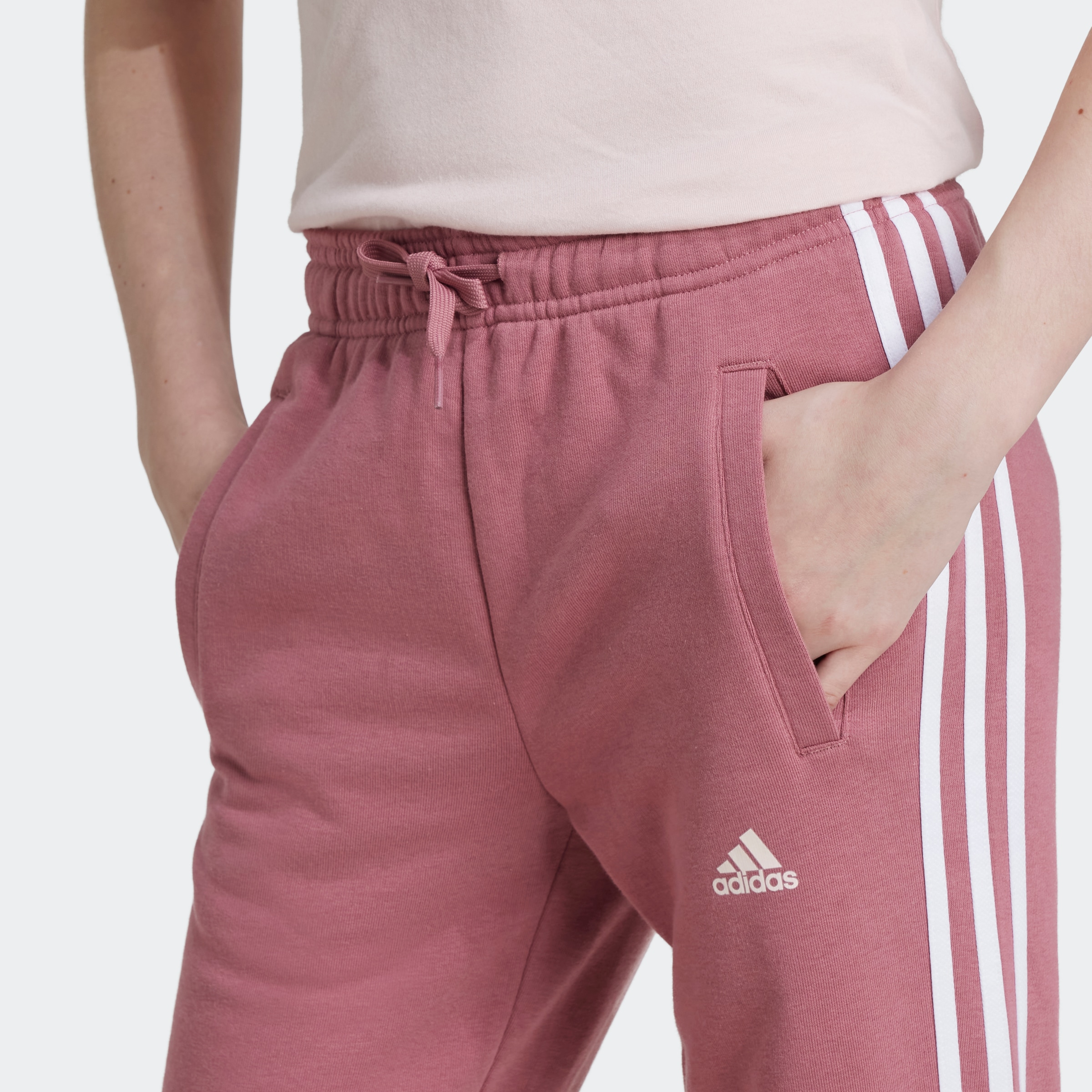 adidas Sportswear Sporthose »ESSENTIALS 3STREIFEN HOSE«, (1 tlg.)