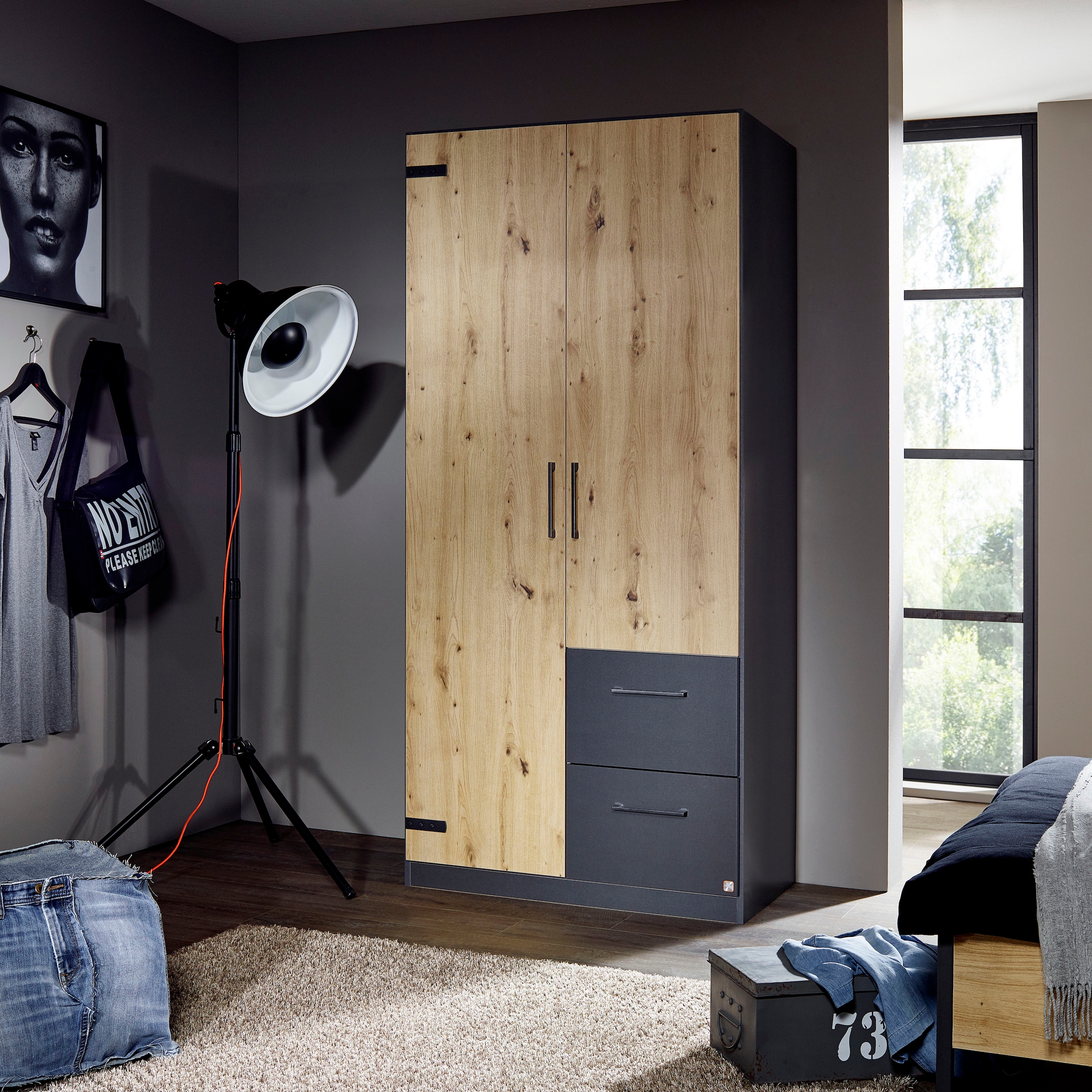 rauch Drehtürenschrank »Holmes«, im Industrial Style, mit Schubkästen, mit oder ohne Spiegel