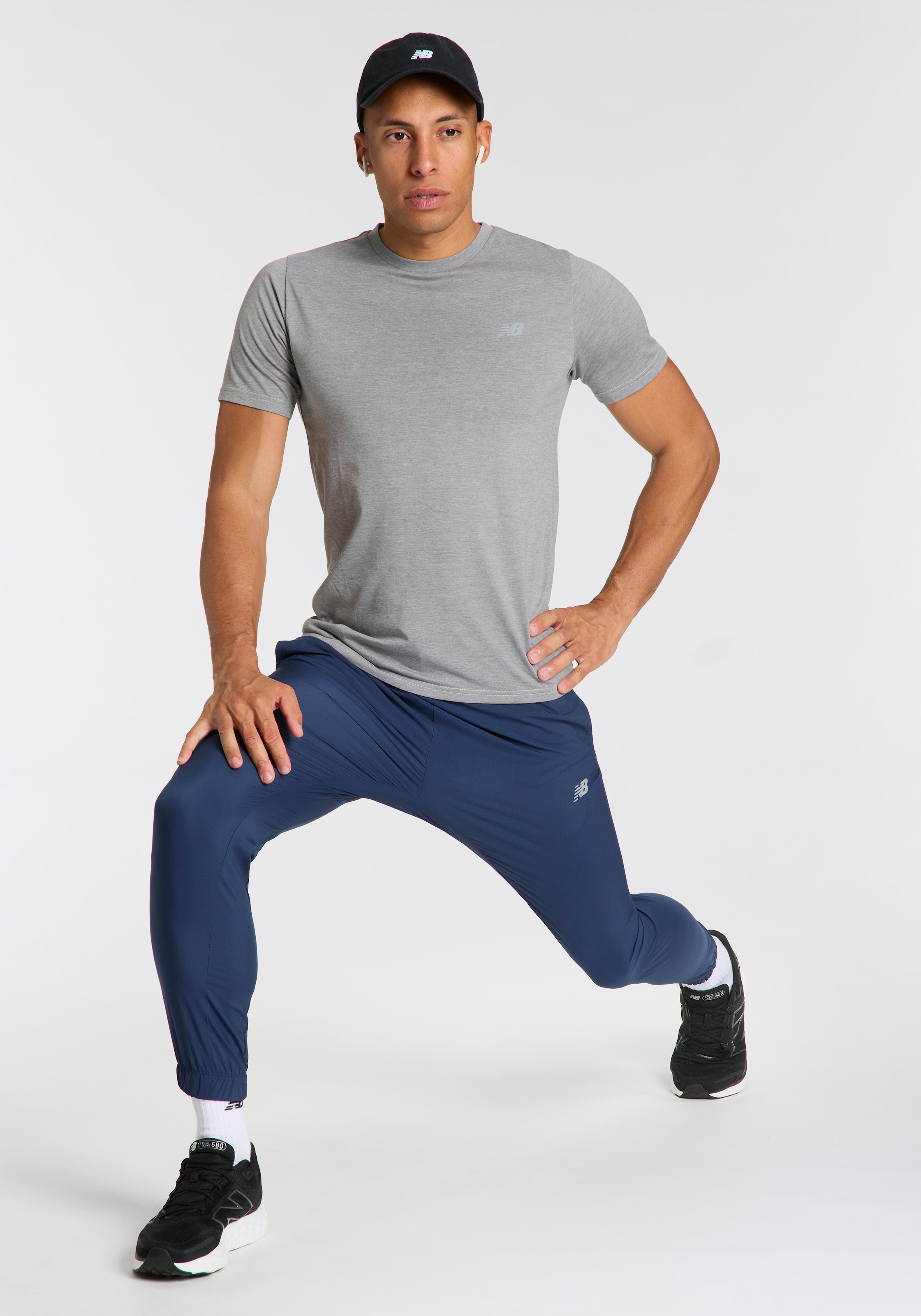 New Balance Trainingshose »Sport Essentials Woven Jogger«