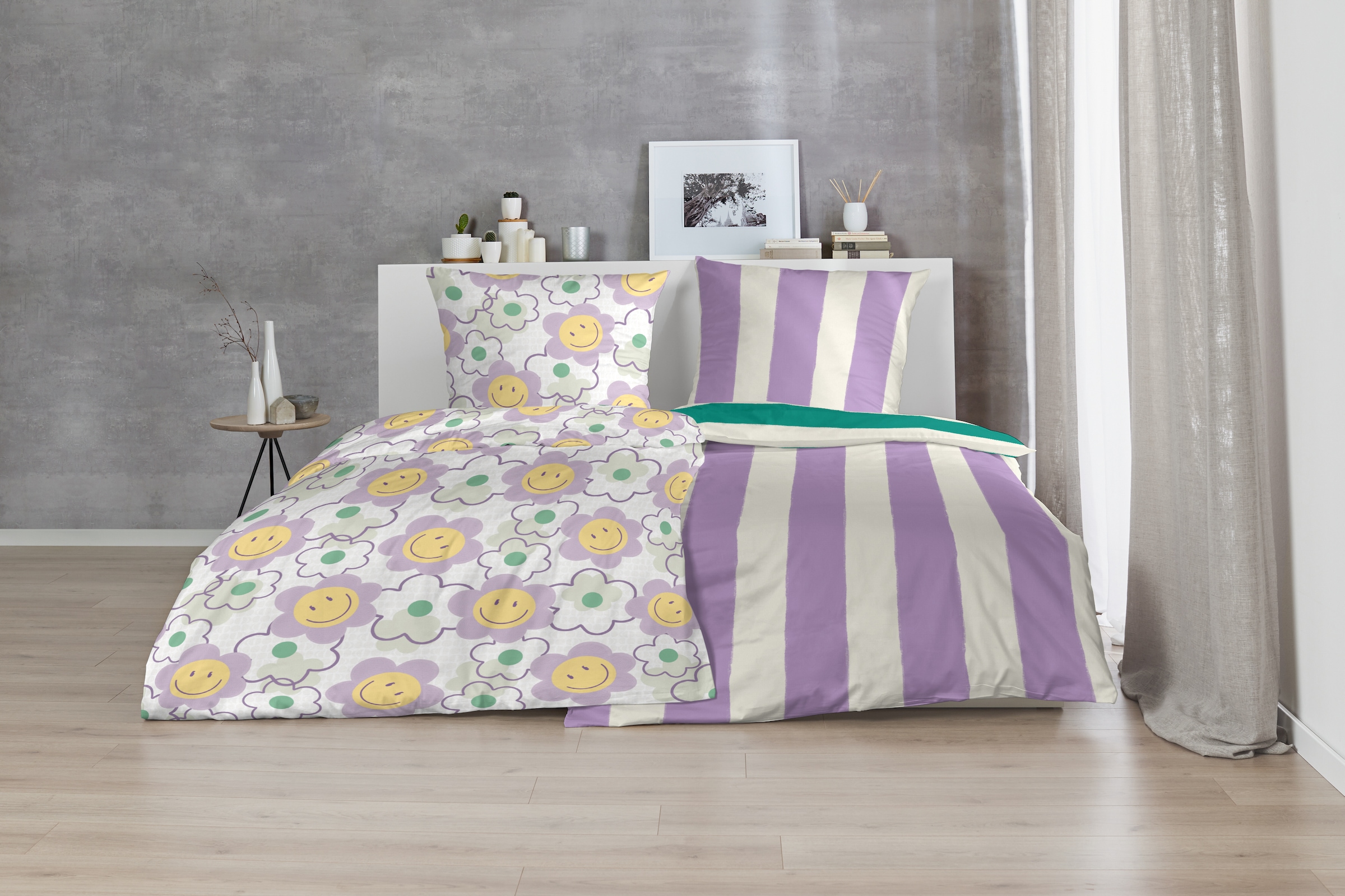 Primera Bettwäsche »Renforce-Bettwäsche Smile for me«, mit Smiley Blüten in bunten Farben