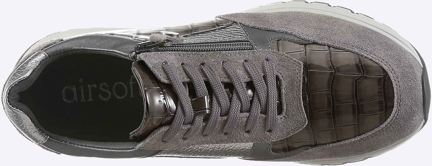 Casual Looks Sneaker