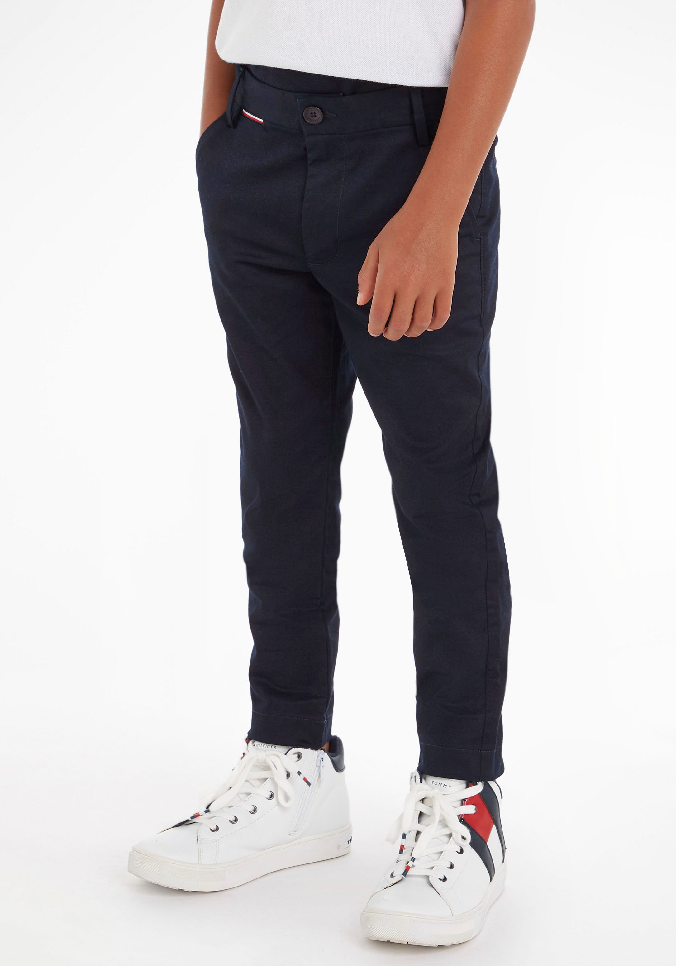 Tommy Hilfiger Chinohose »1985 CHINO PANTS«, mit dezenten Logostickereien kaufen