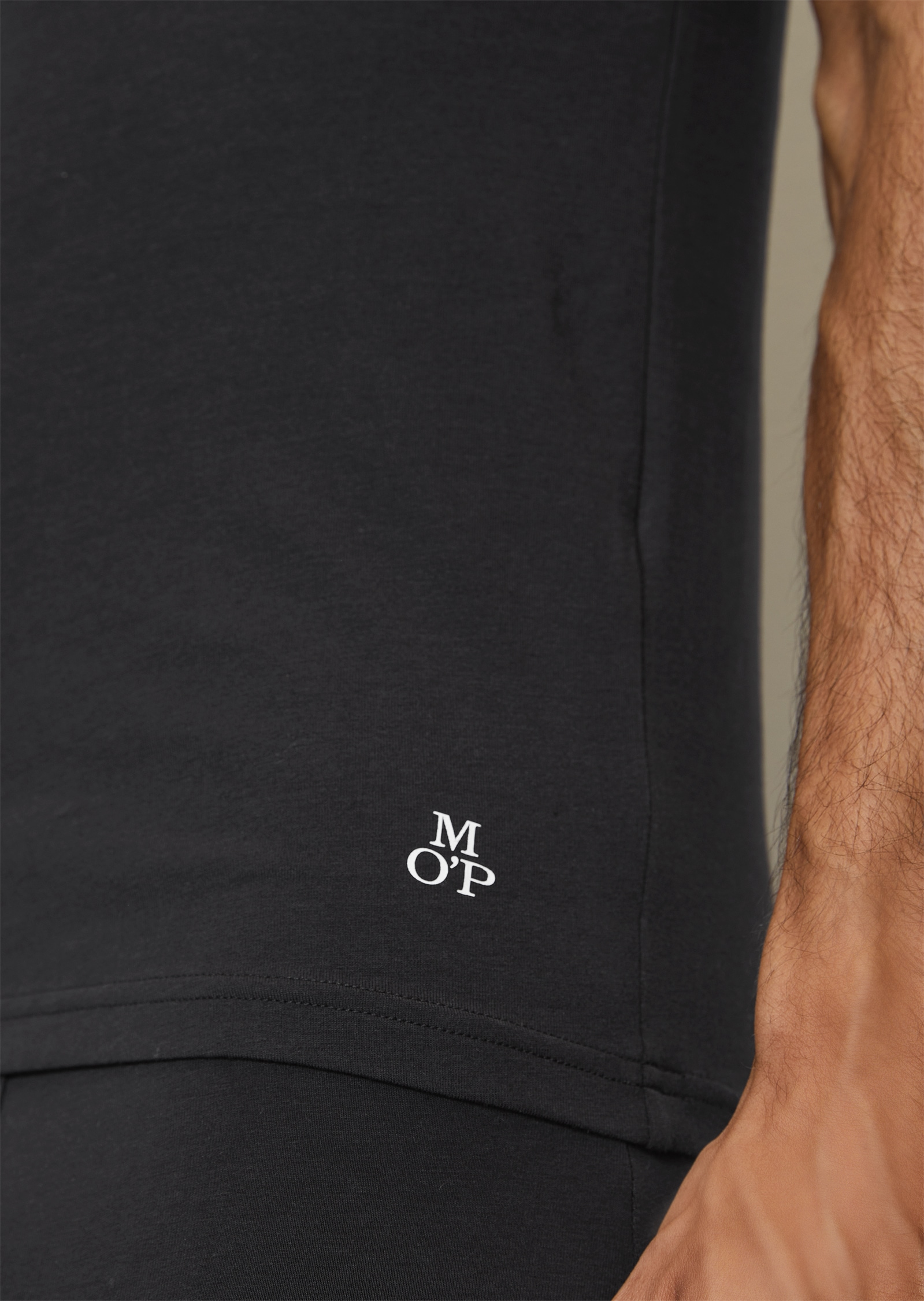 Marc O'Polo Unterziehshirt »Essentials« mit V-Ausschnitt und kurzem Arm