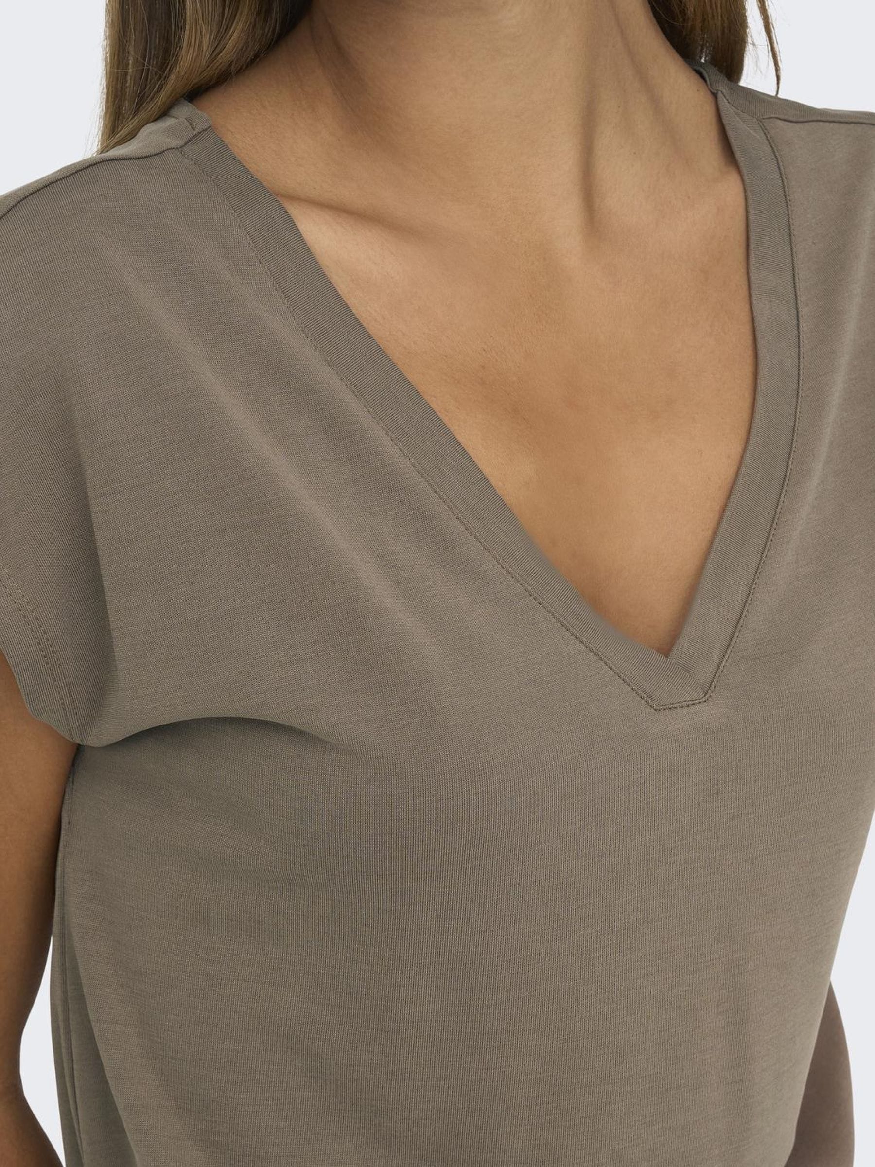 ONLY V-Shirt »ONLFREE S/S MODAL V-NEC TOP BOX JRS NOOS«
