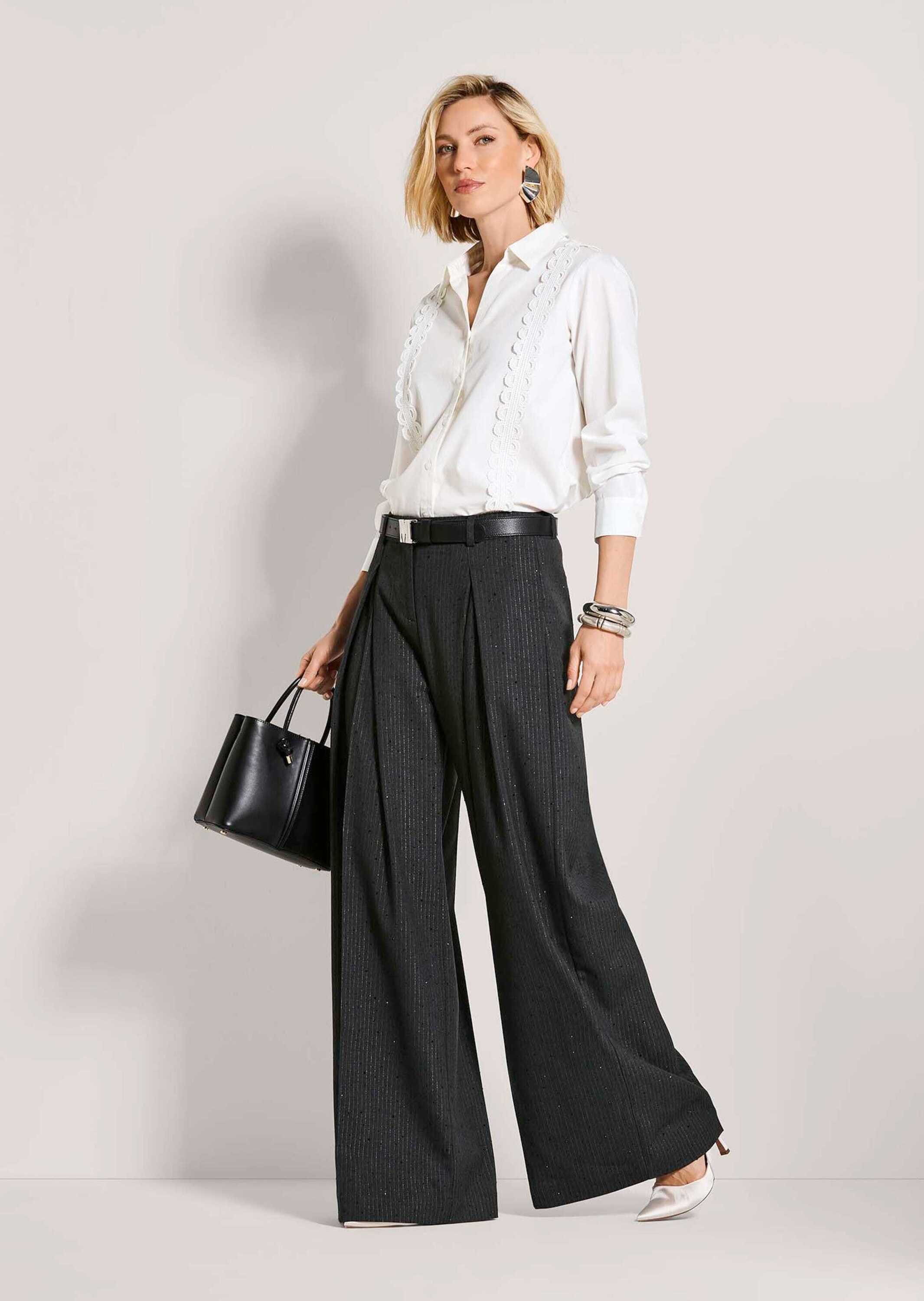 MADELEINE Hemdbluse »Hemdbluse Baumwollbluse mit Spitzendetails« Dekorative Spitzenbänder