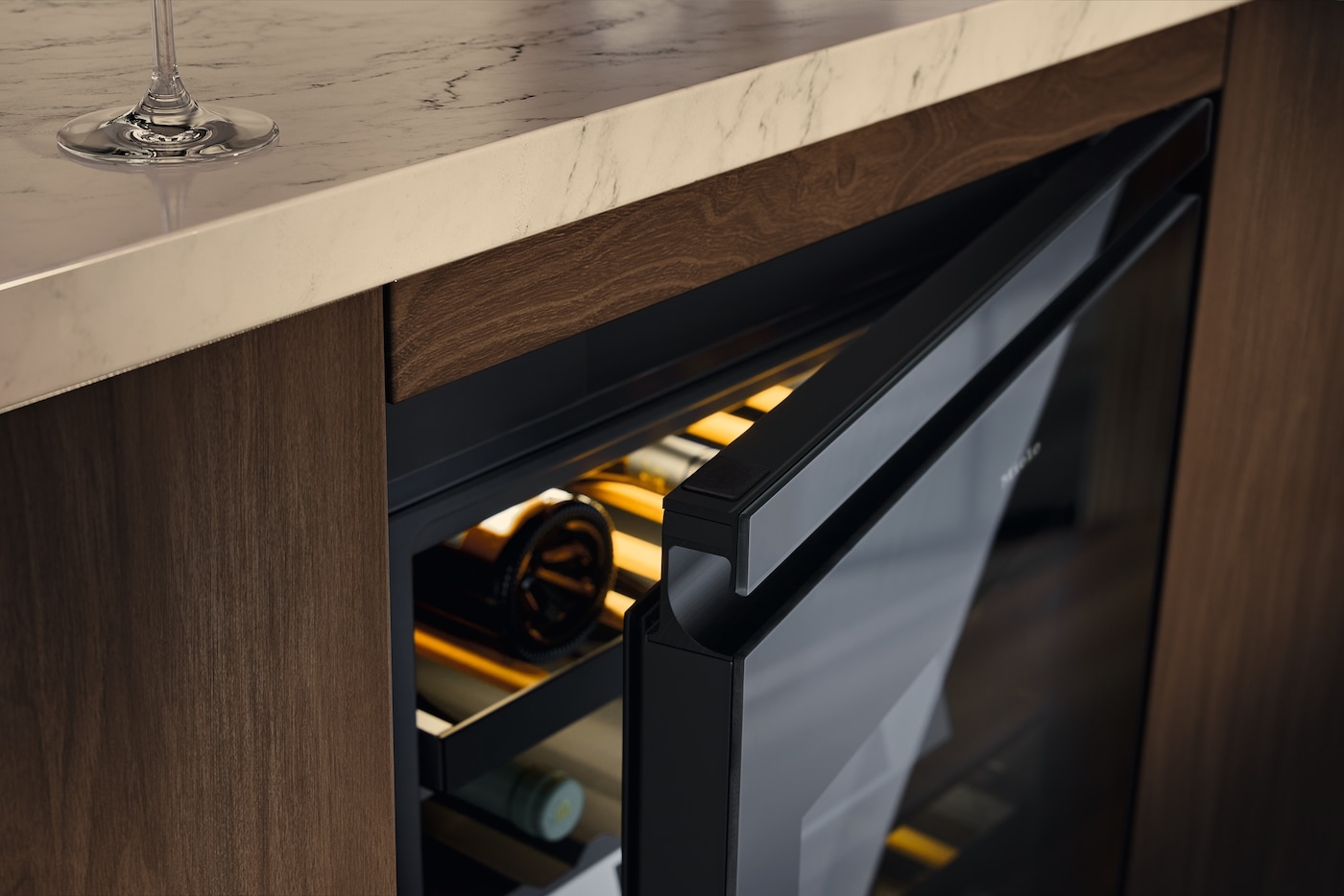 Miele Unterbauweintemperierschrank »KWTUS 7074 F«, für 32 St. Standardflaschen á 075l